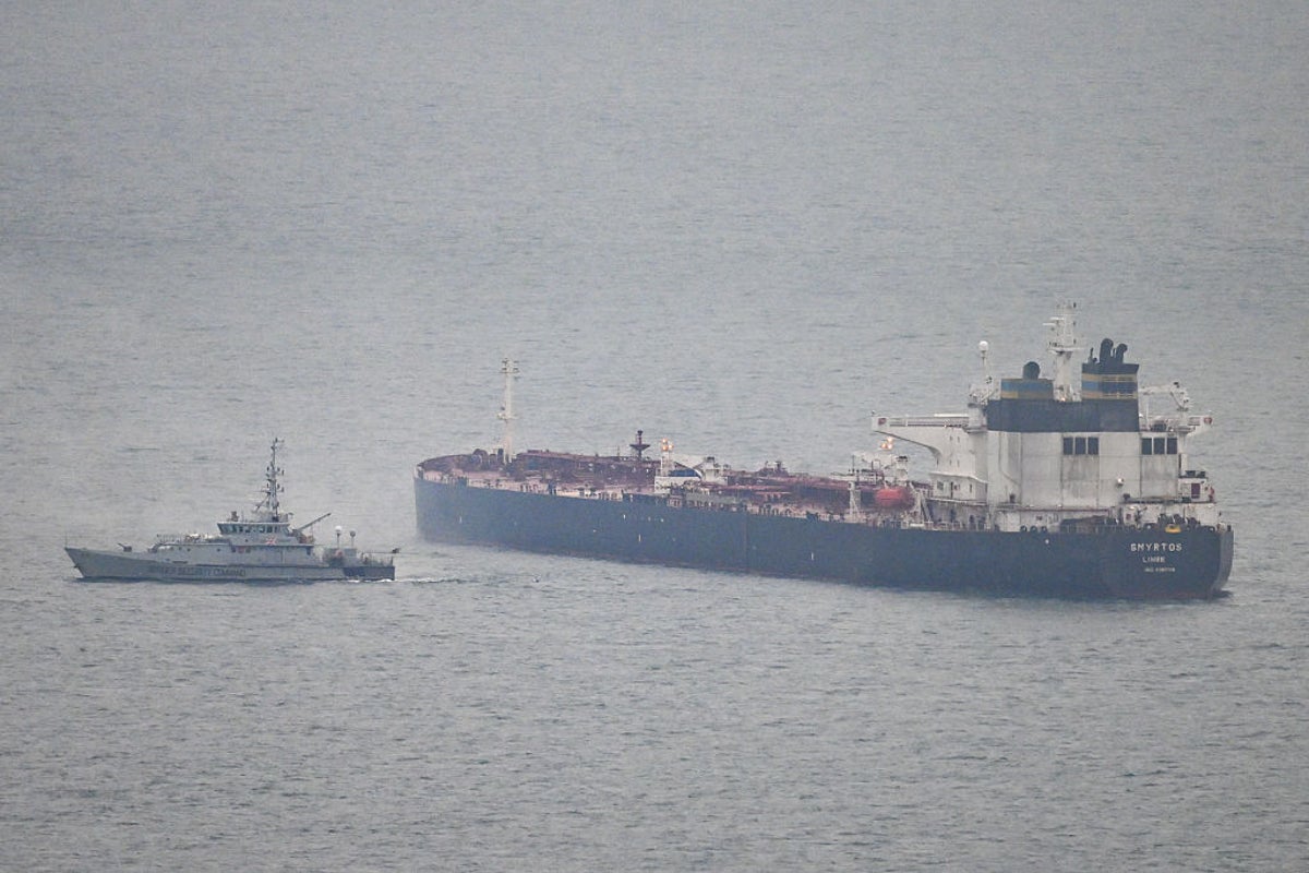 Strait of Hormuz may take weeks to fully reopen despite Trump claims, shipping industry warns
