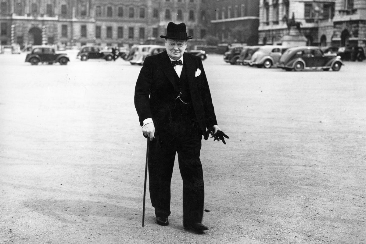 Row breaks out over National Portrait Gallery claims that Churchill starved Indians Row breaks out over National Portrait Gallery claims that Churchill starved Indians
