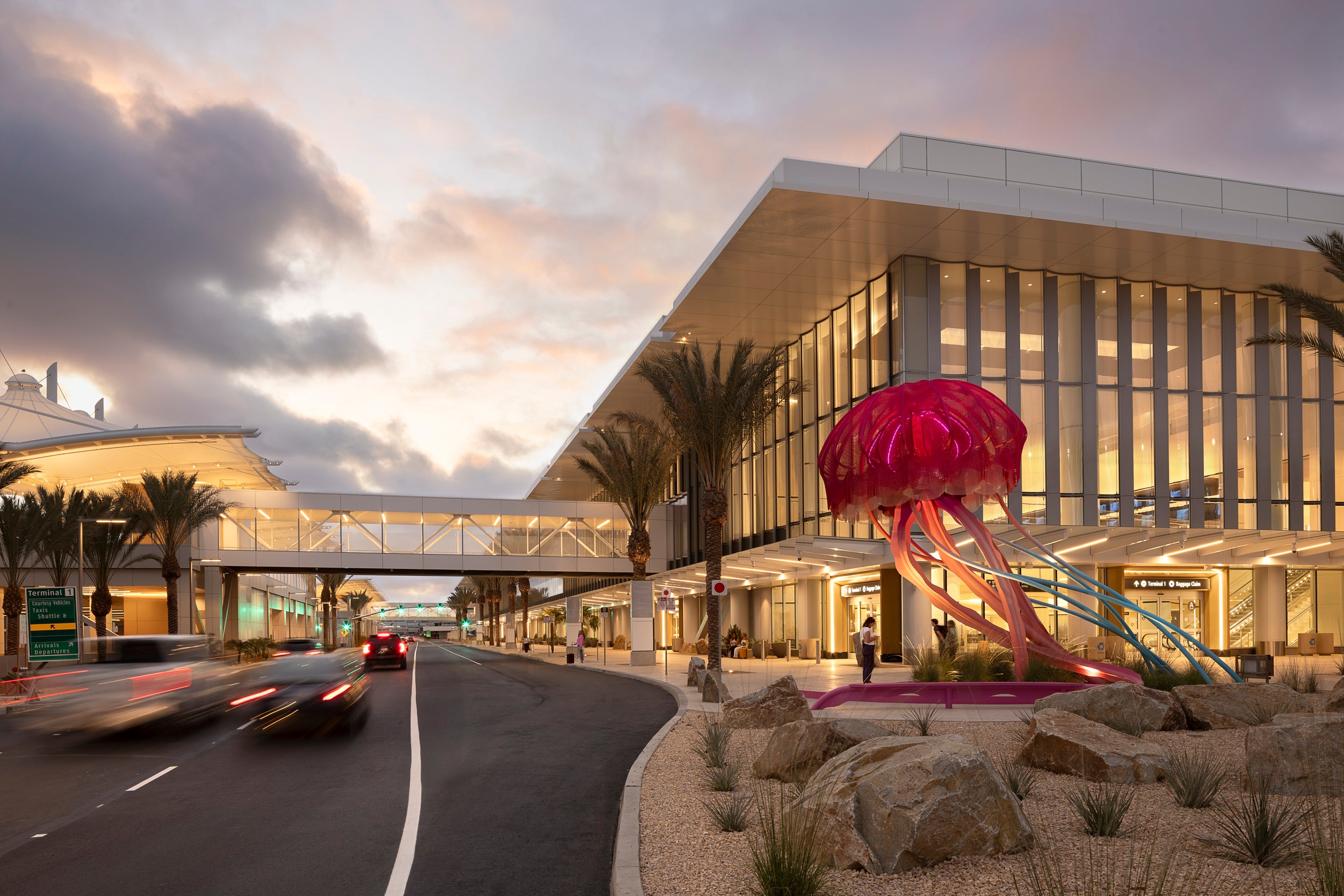 San Diego International airport, Terminal 1 (Ema Peter)