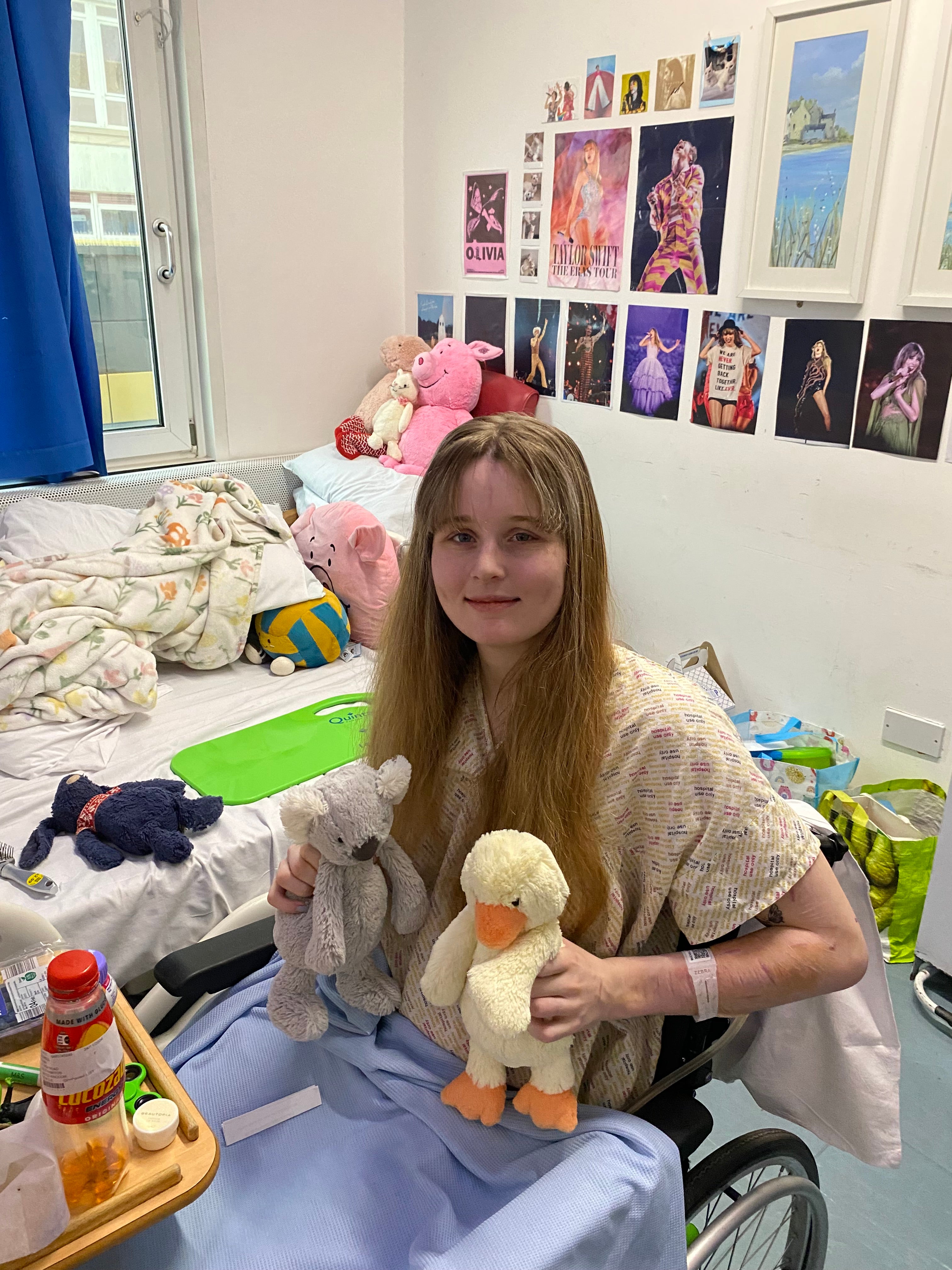 Niamh had been an avid fan of Taylor Swift and Phoebe Bridgers