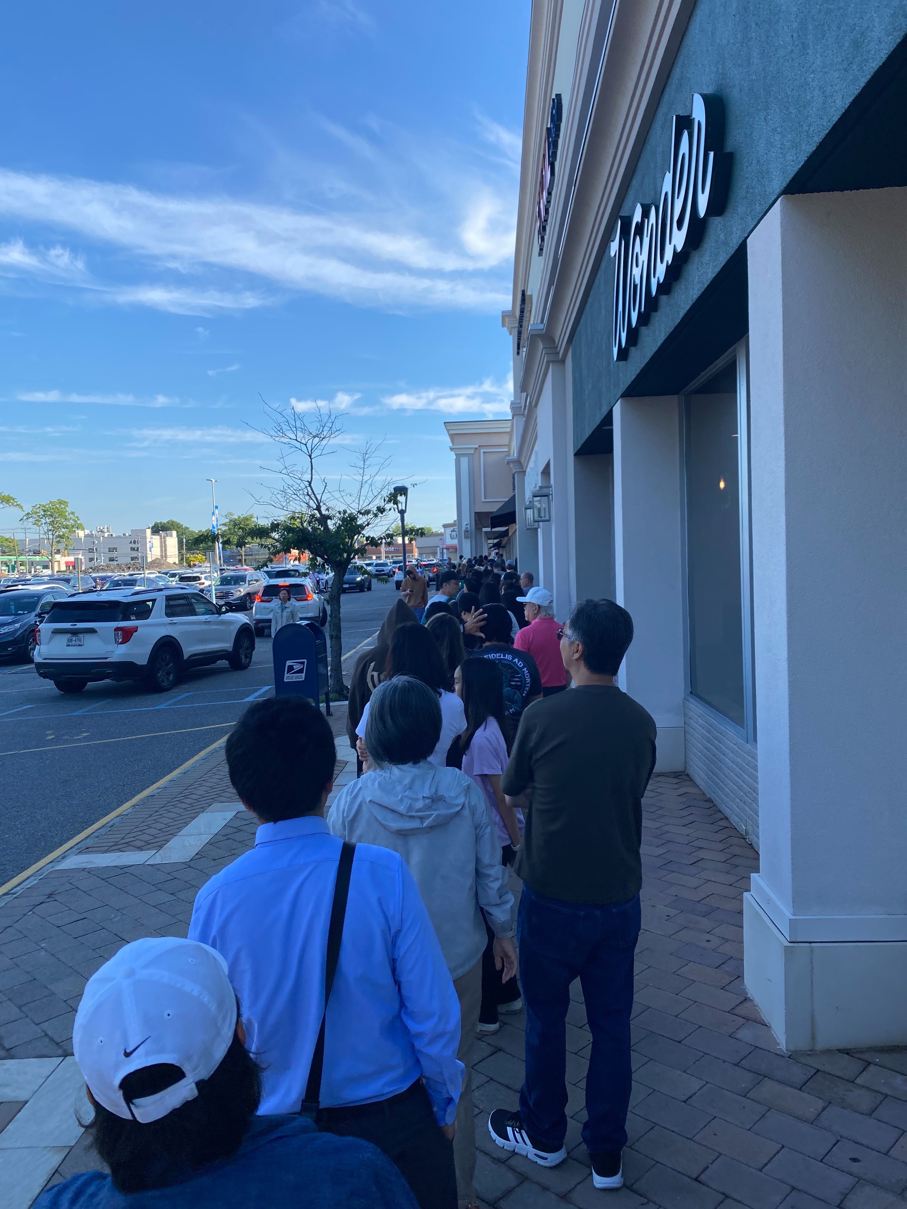 Trader Joe’s connoisseurs lined up outside the Trader Joe’s branch in Plainview, Long Island, on Wednesday morning (The Indpendent / Rachel Dobkin)