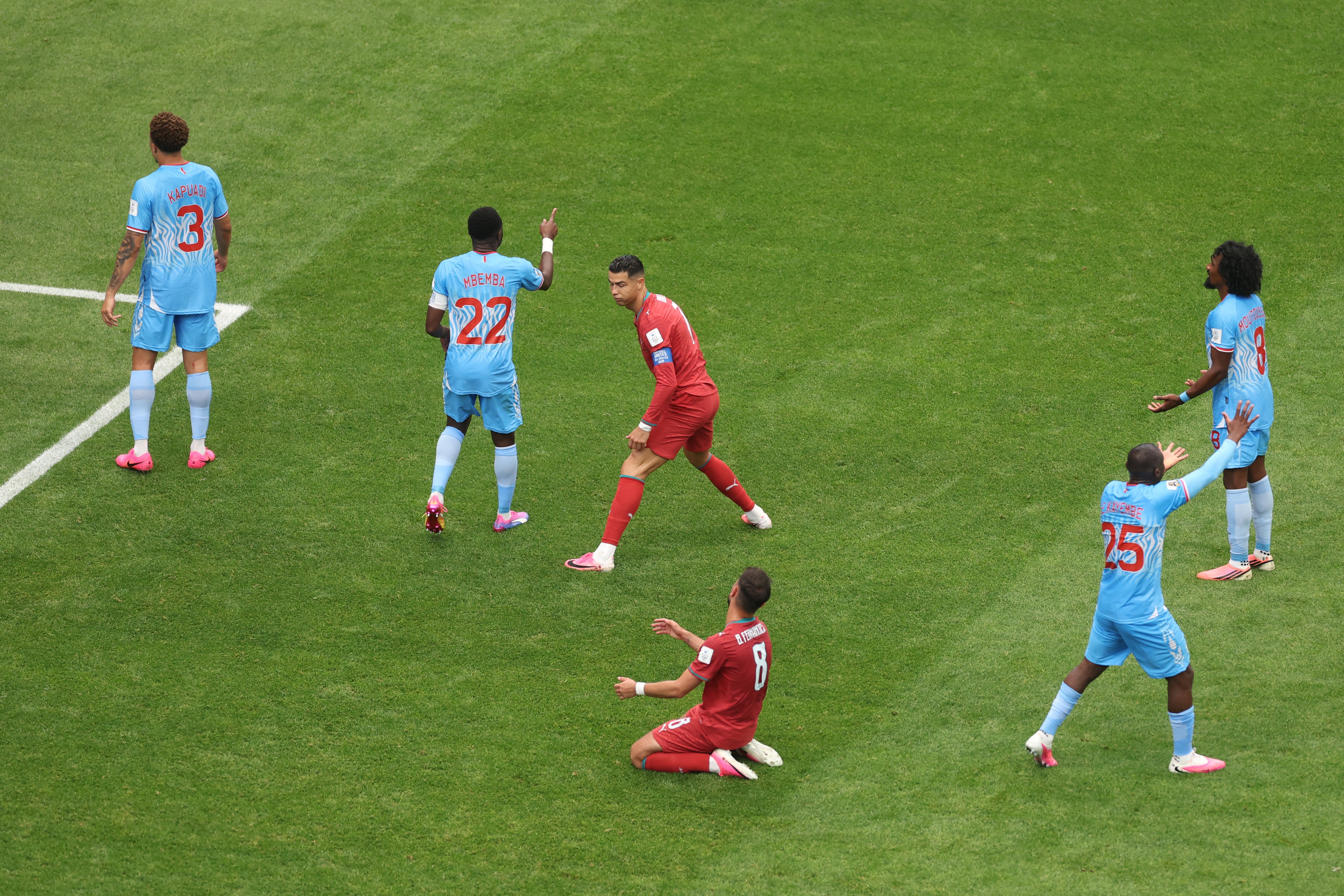 Ronaldo took the ball off Bruno Fernandes behind him (Getty)