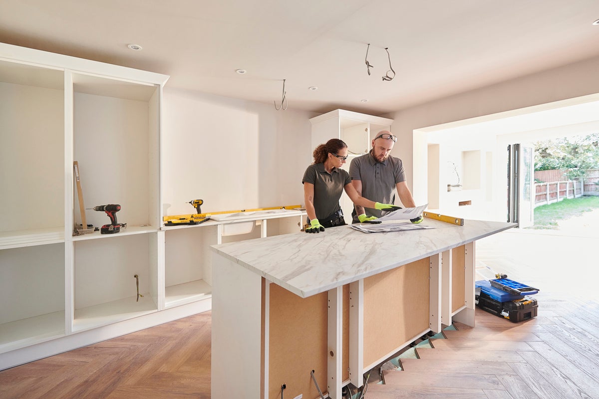 A popular kitchen countertop material is causing a deadly lung disease in workers