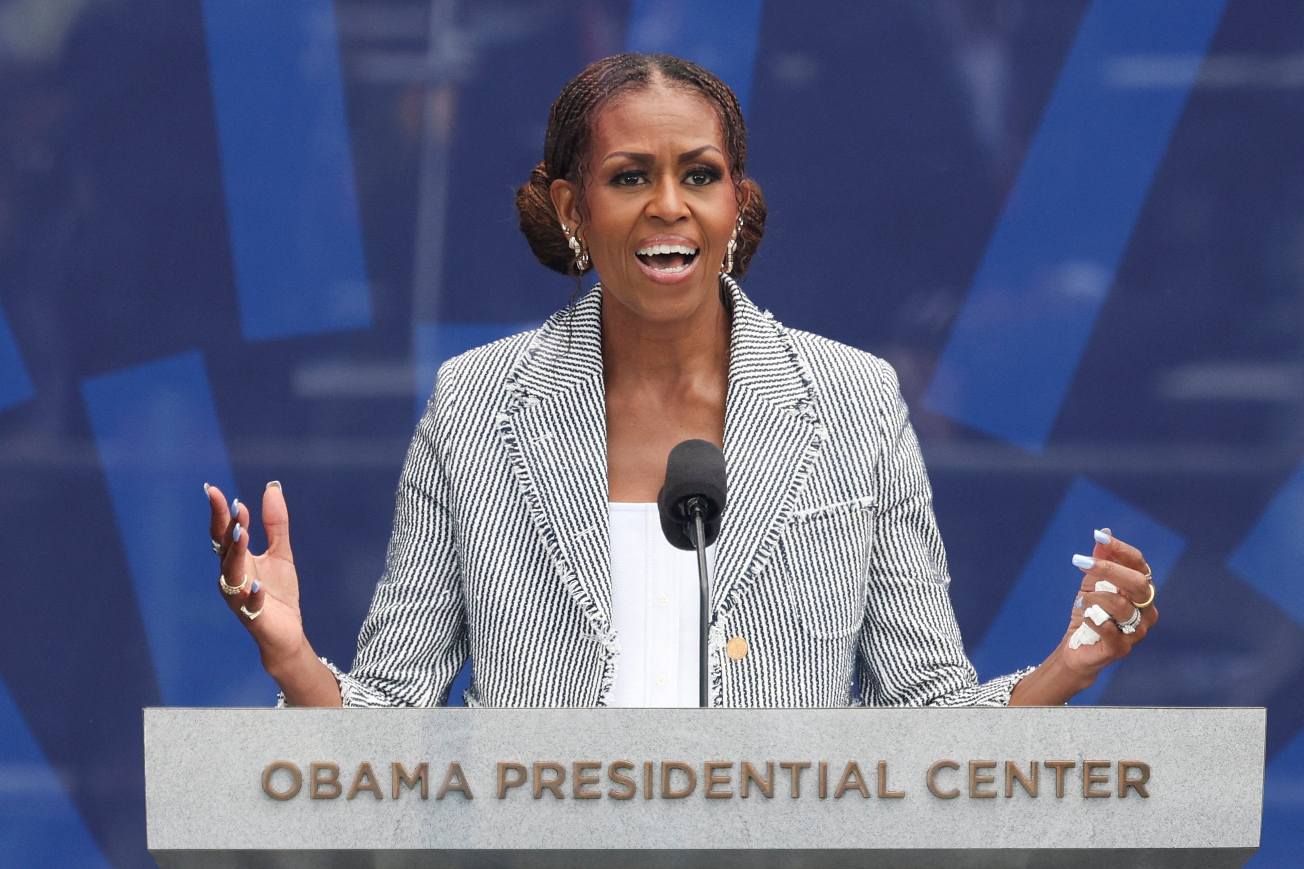 Michelle Obama says Barack did not ‘melt from the heat’ during presidency