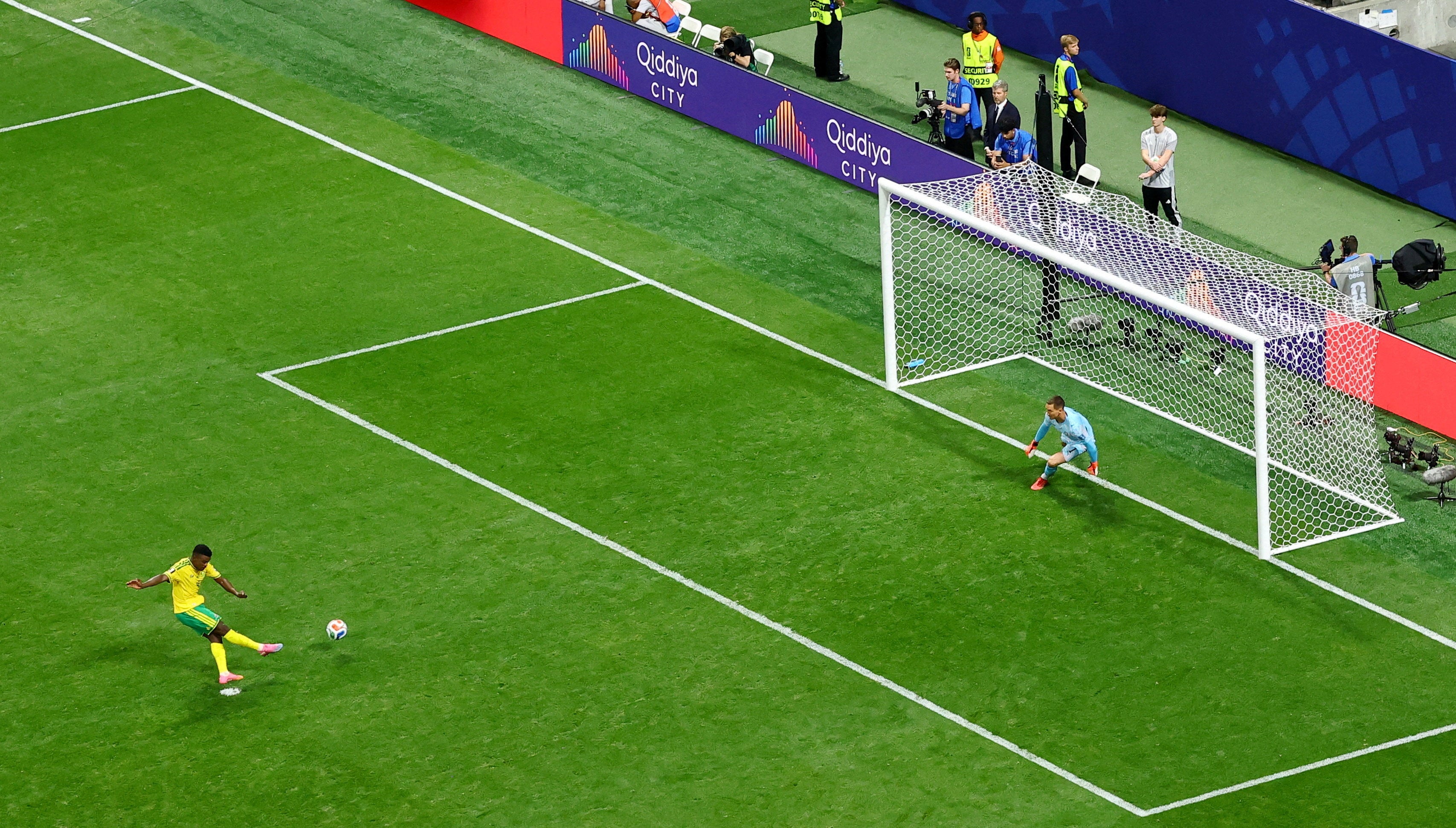  (Reuters)