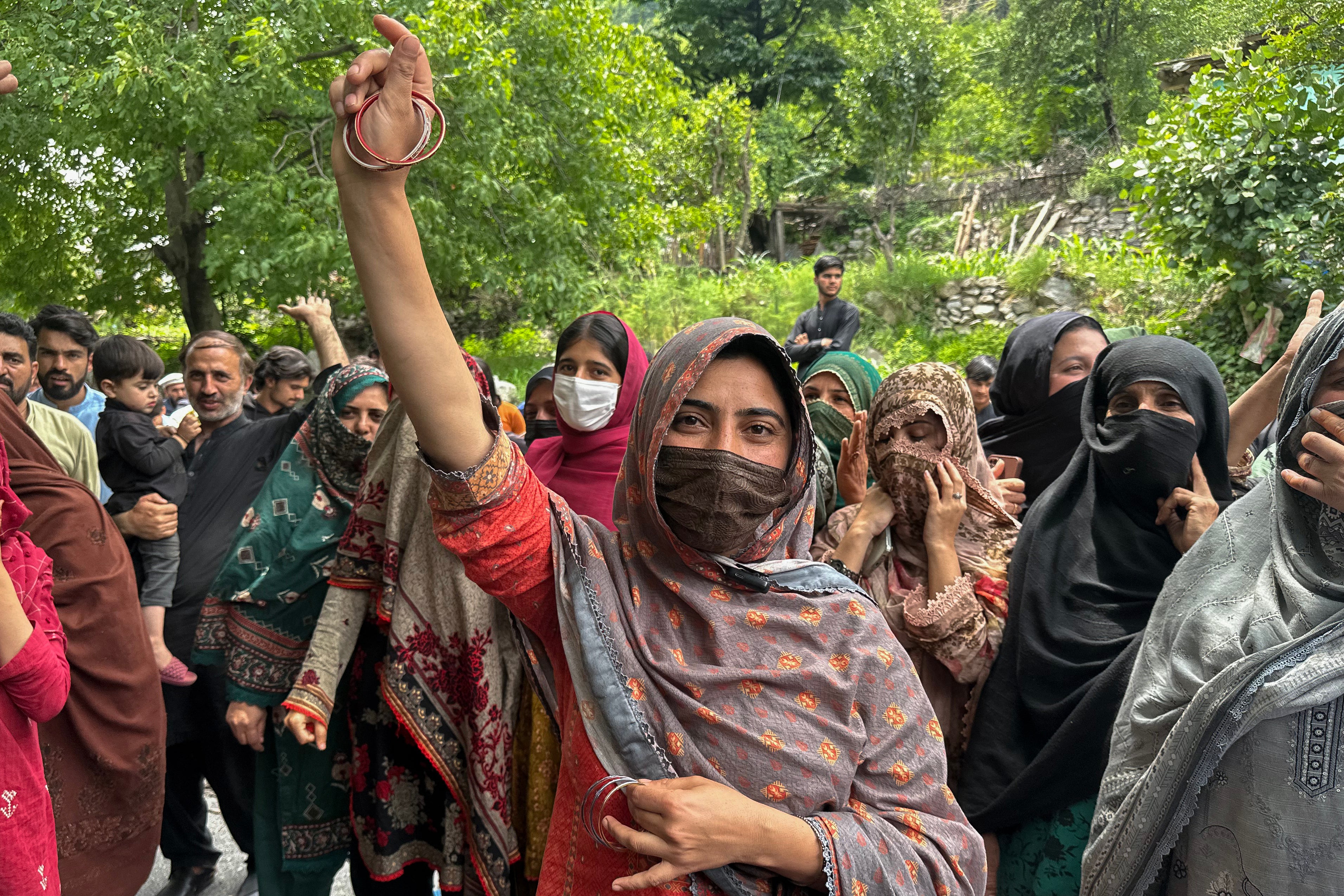 Pakistani Kashmir shuts down after weeks of unrest leave 24 dead
