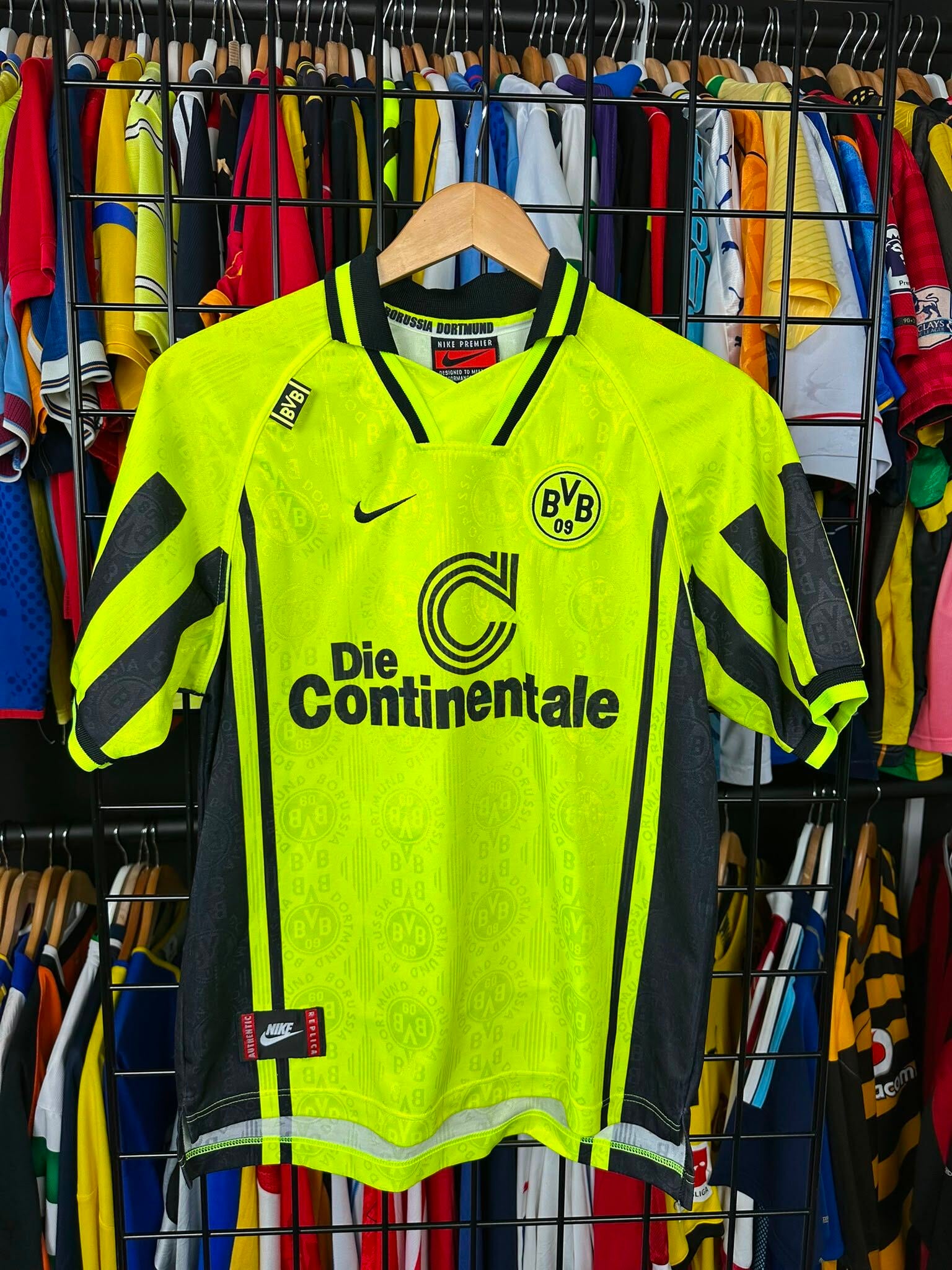 Nineties styles like this ‘96-97 Borussia Dortmund shirt are known for their design flair (RetroFootballShirts / Whatnot)