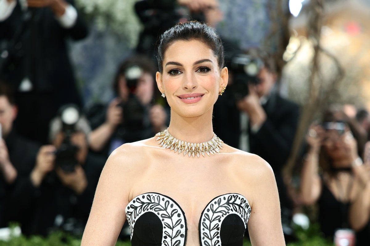 Anne Hathaway's pregnancy announcement: what you need to know
