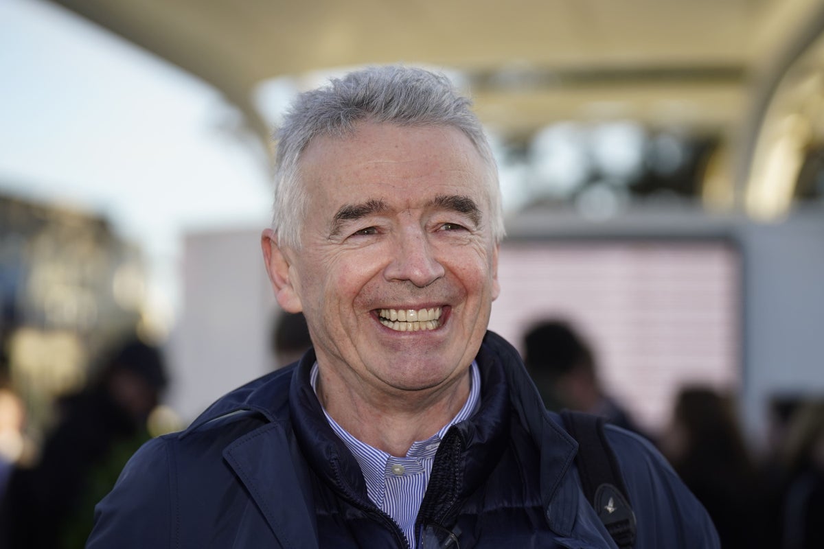 Michael O’Leary to head Ryanair for another six years under new contract