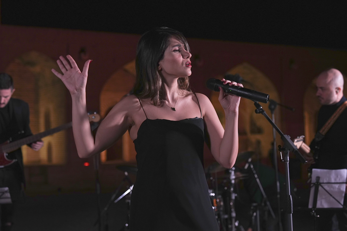 Iranian singer sentenced to 74 lashes for singing without hijab, says human rights group
