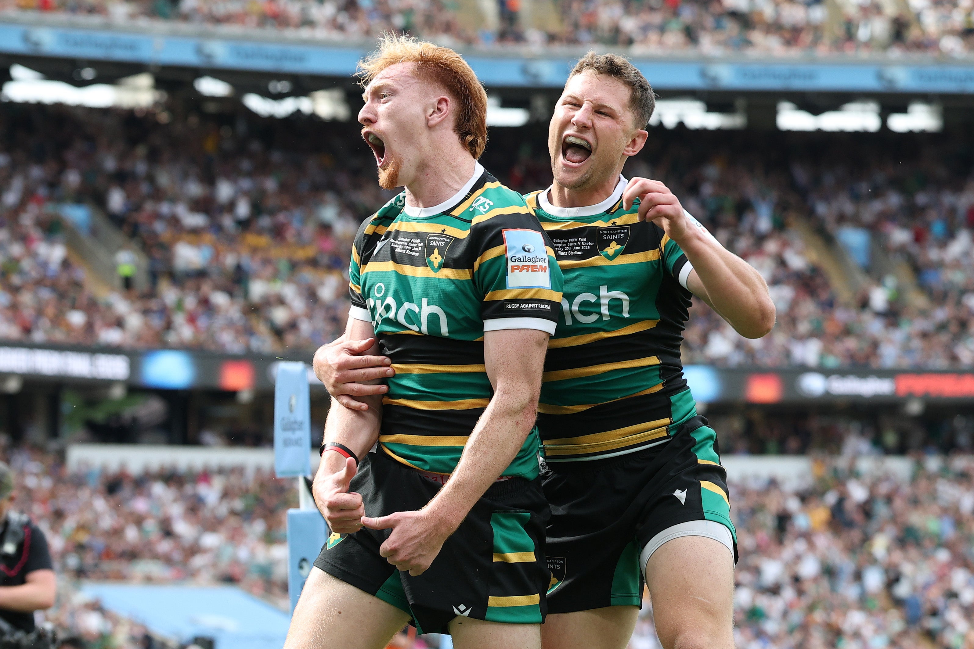George Hendy (left) scored two tries late on (Getty)