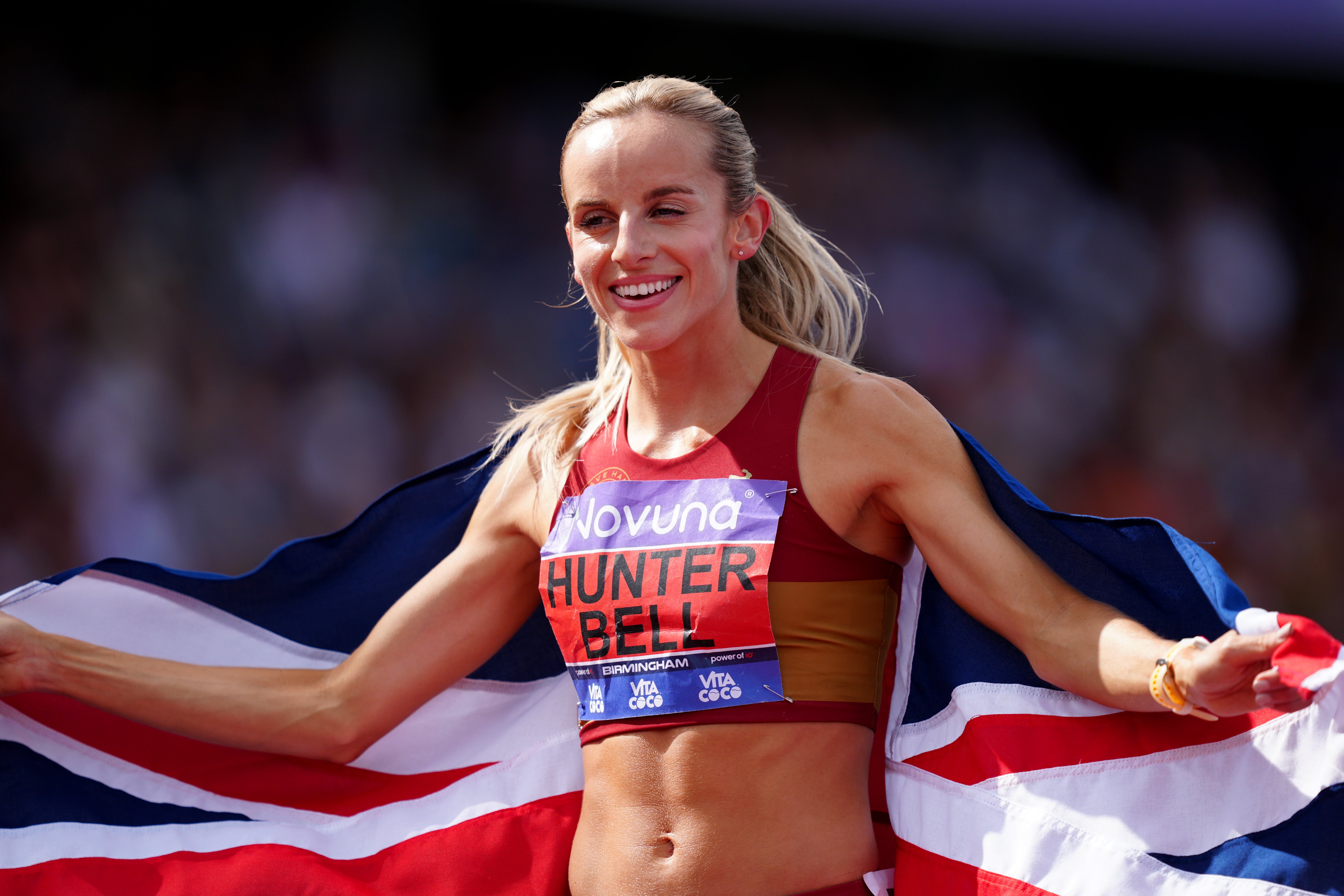 Georgia Hunter-Bell dominated the women's 1500m final