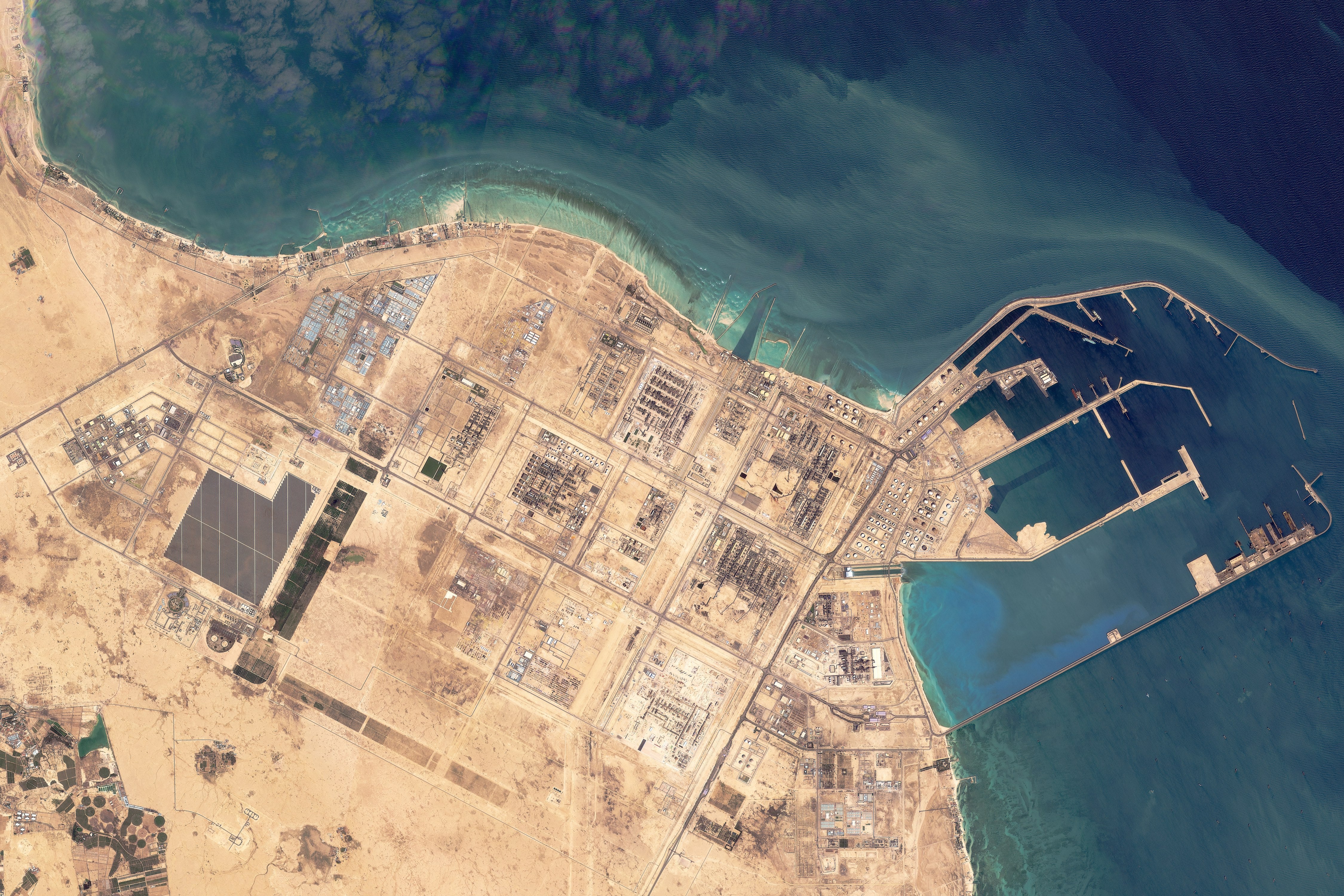 independent.co.uk - Jon Gambrell - Qatar gas facility explosion kills 13 with dozens more injured