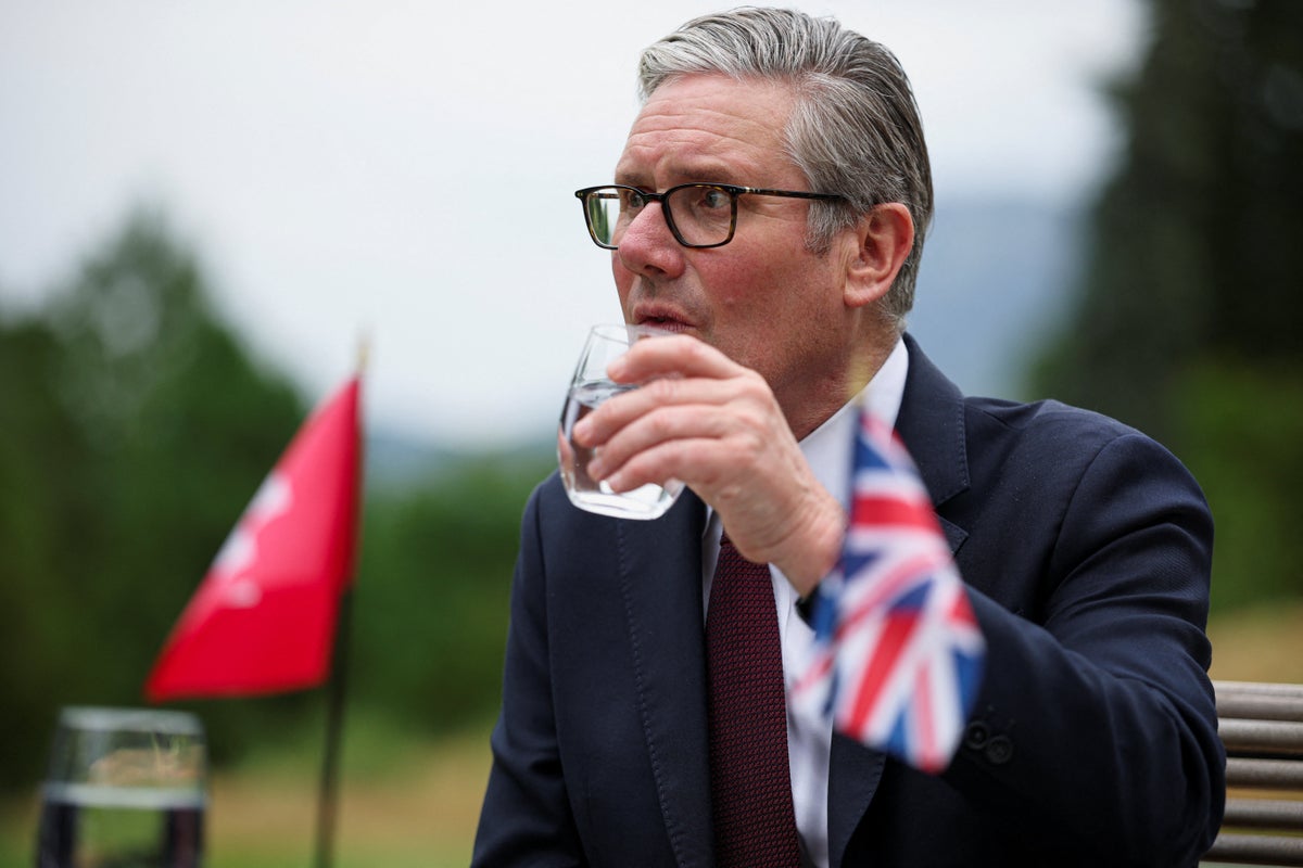 Pound dips as Keir Starmer exit rumours continue to grow Pound dips as Keir Starmer exit rumours continue to grow