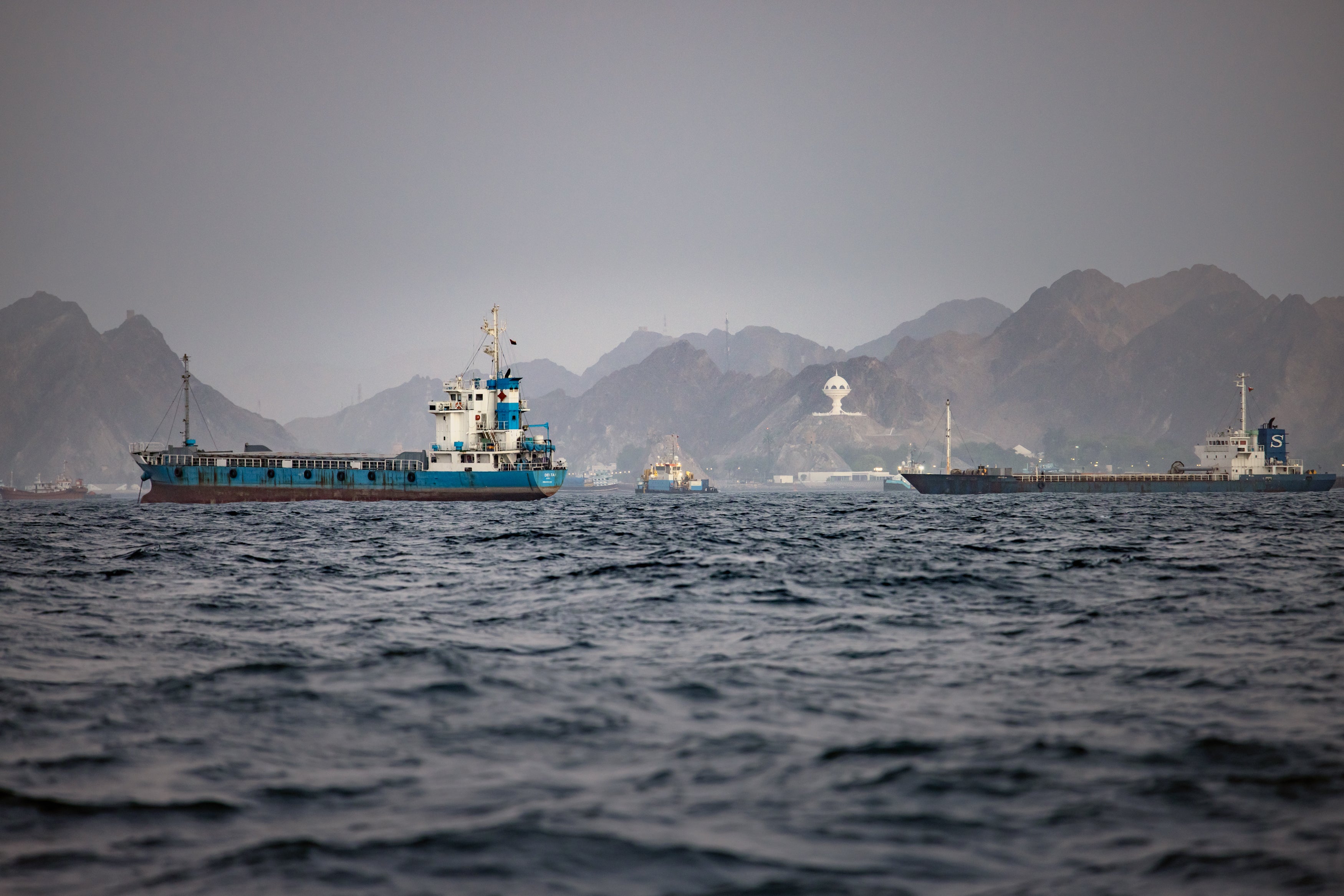 Number of ships passing through Strait of Hormuz plummets again after Iran closes waterway
