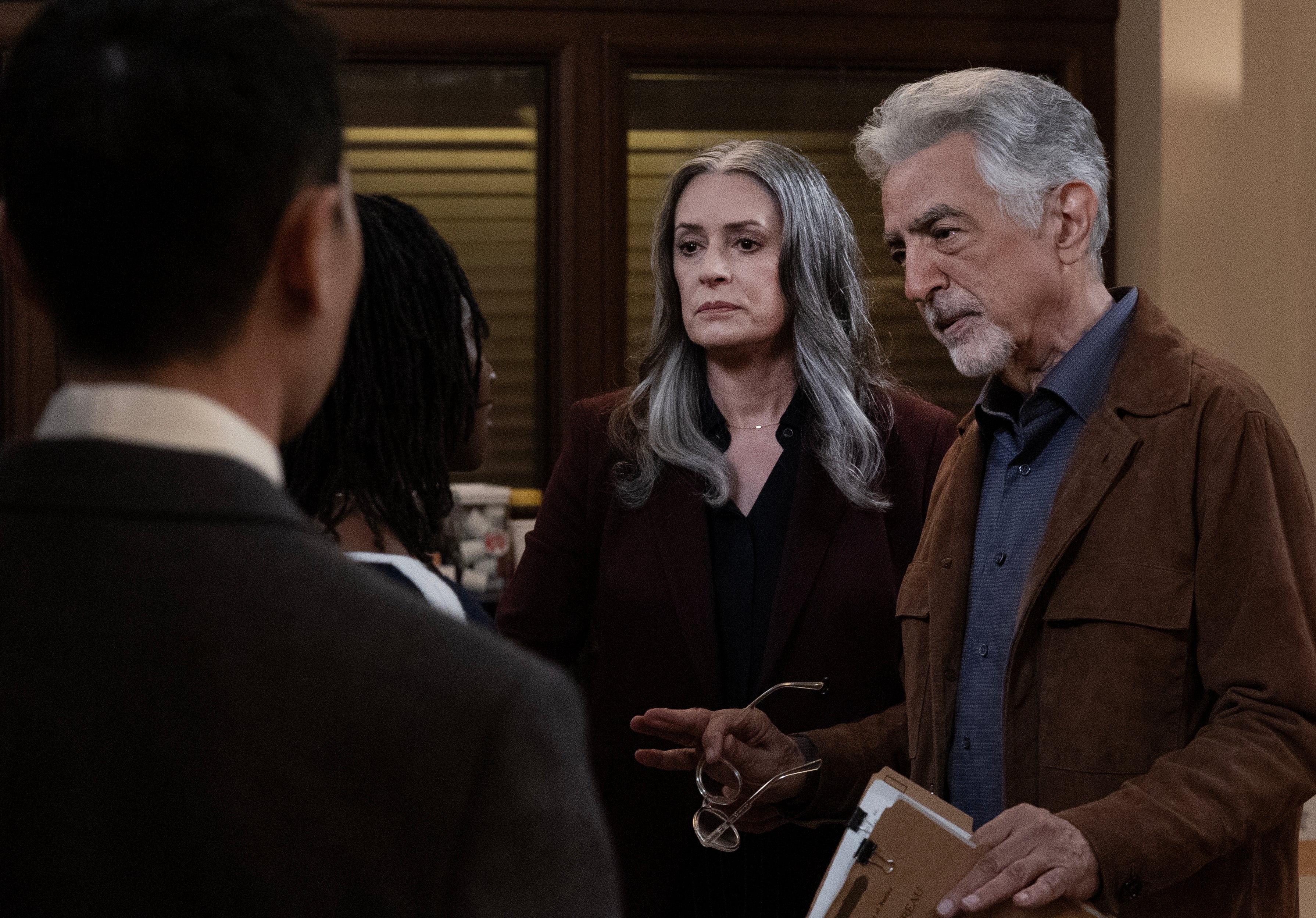 Paget Brewster lashed out against ScreenRant's Shealyn Scott over a critical piece about the 'Criminal Minds' reboot