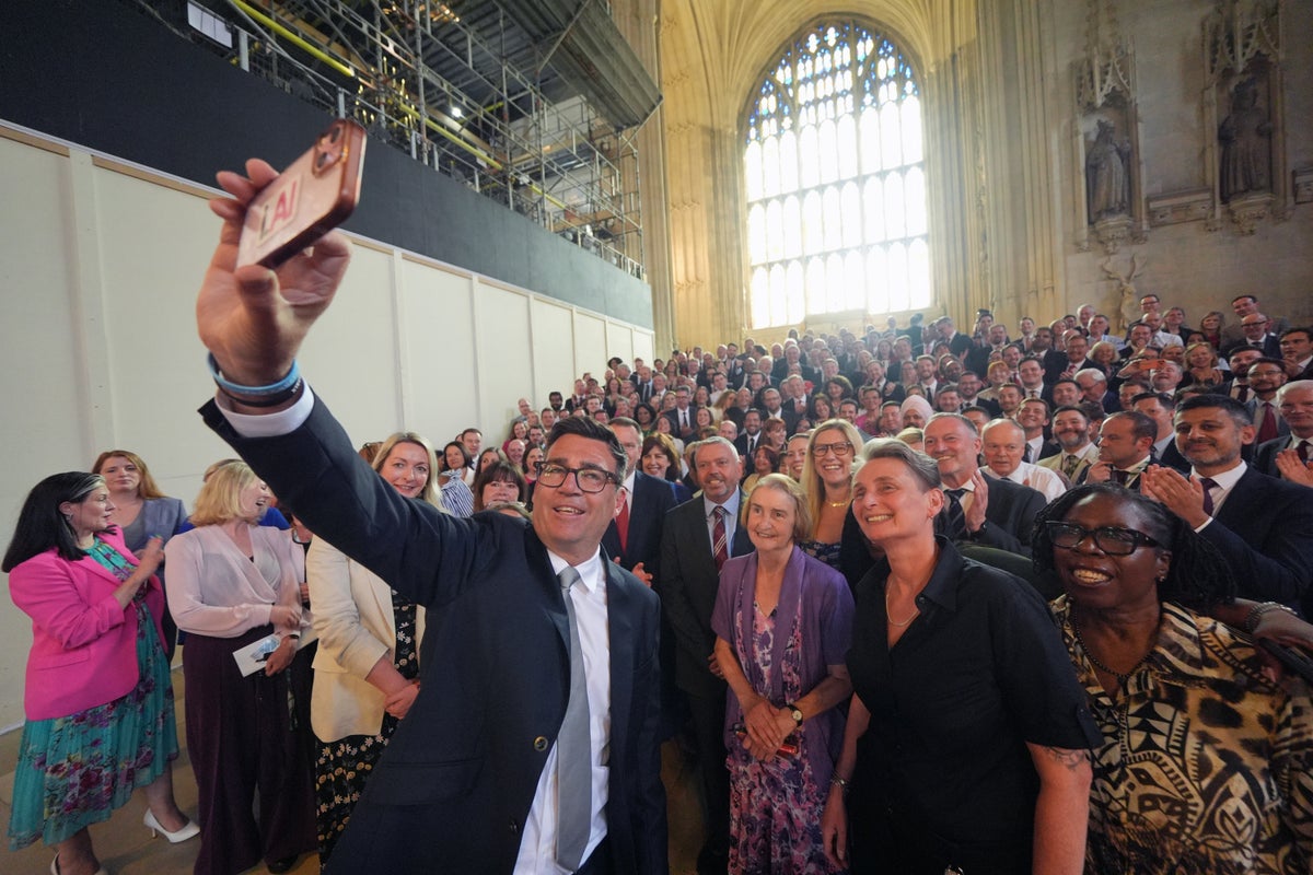 Starmer announces his resignation as Burnham arrives to become prime minister – UK Times Starmer announces his resignation as Burnham arrives to become prime minister – UK Times