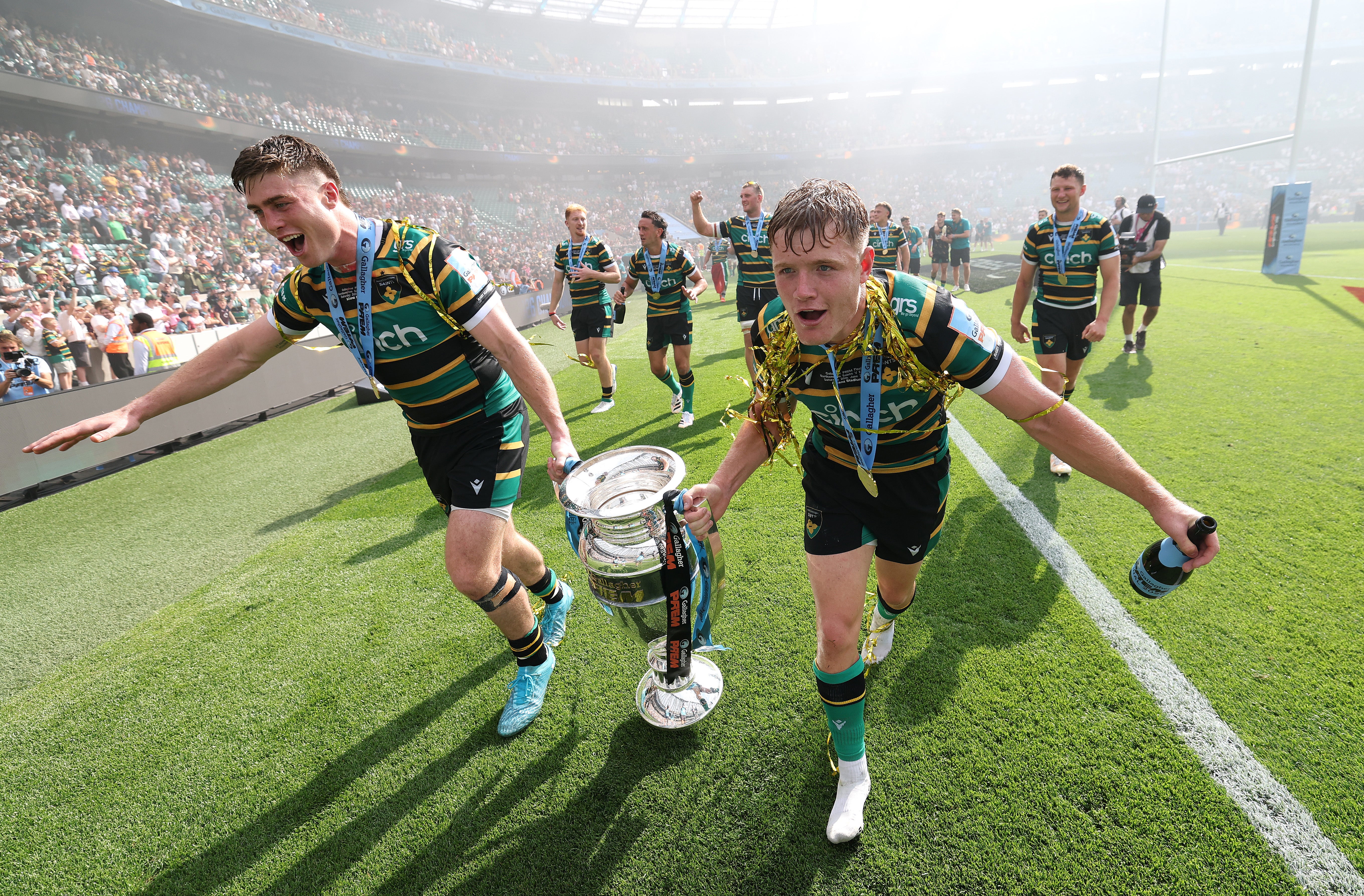 Fin Smith (right) has revealed that he lost confidence in his own game during the course of the campaign