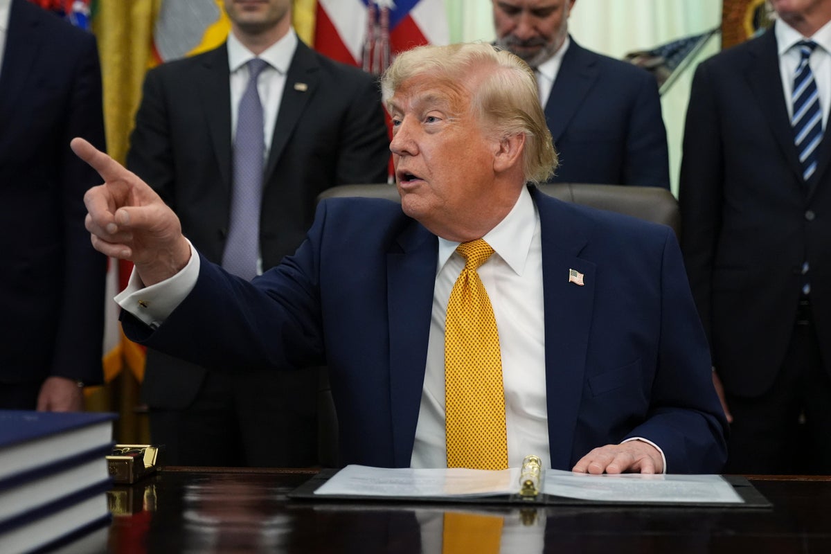 Trump says he can ‘fix’ Chicago crime with DC-style crackdown after weekend violence Trump says he can ‘fix’ Chicago crime with DC-style crackdown after weekend violence