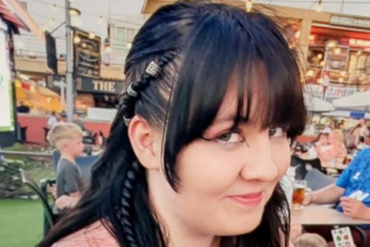 Murder probe launched after body of missing girl, 14, found in South Wales Murder probe launched after body of missing girl, 14, found in South Wales