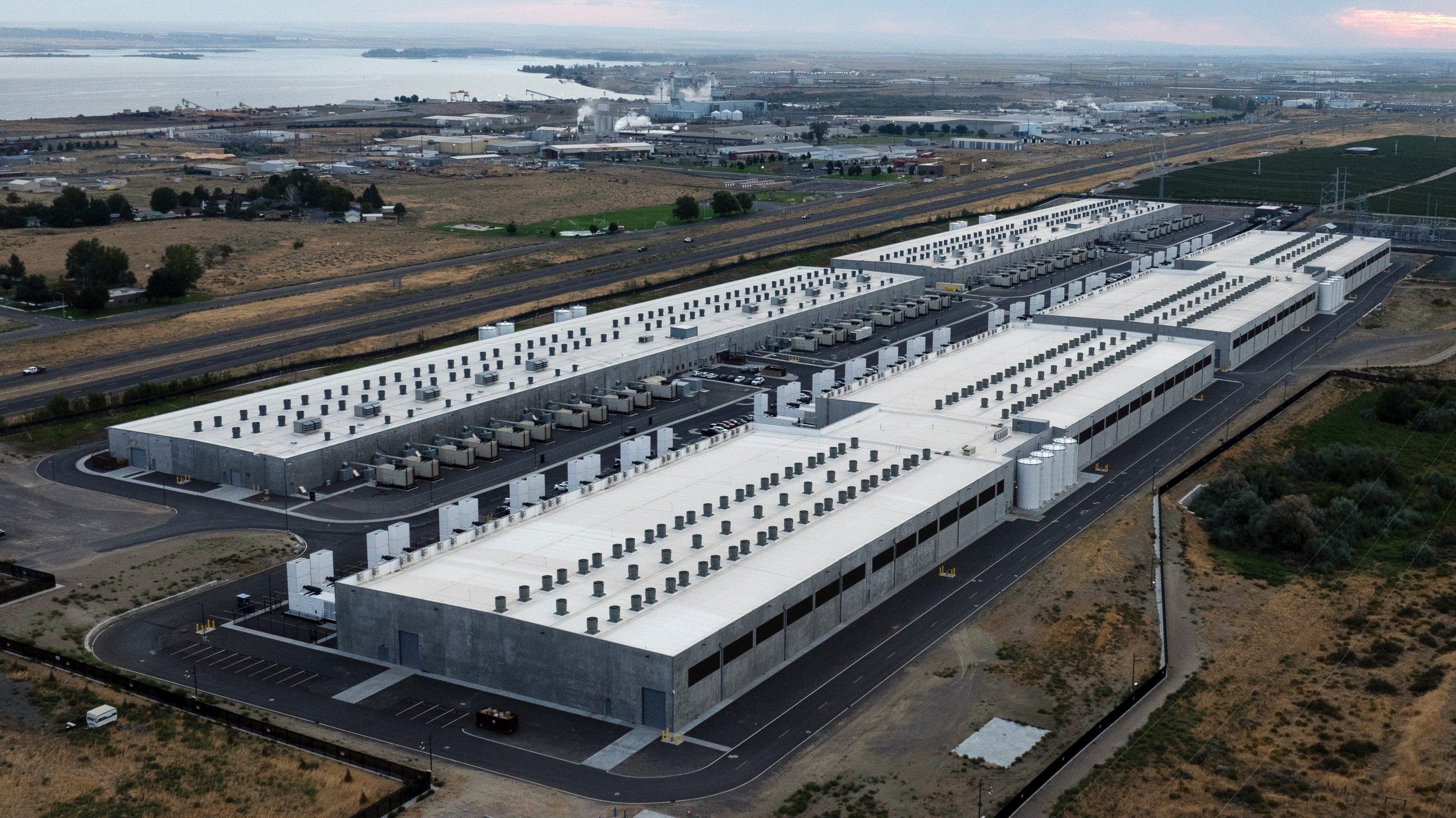 An Amazon Web Services data center in Boardman, Ore. (AP Photo/Jenny Kane)