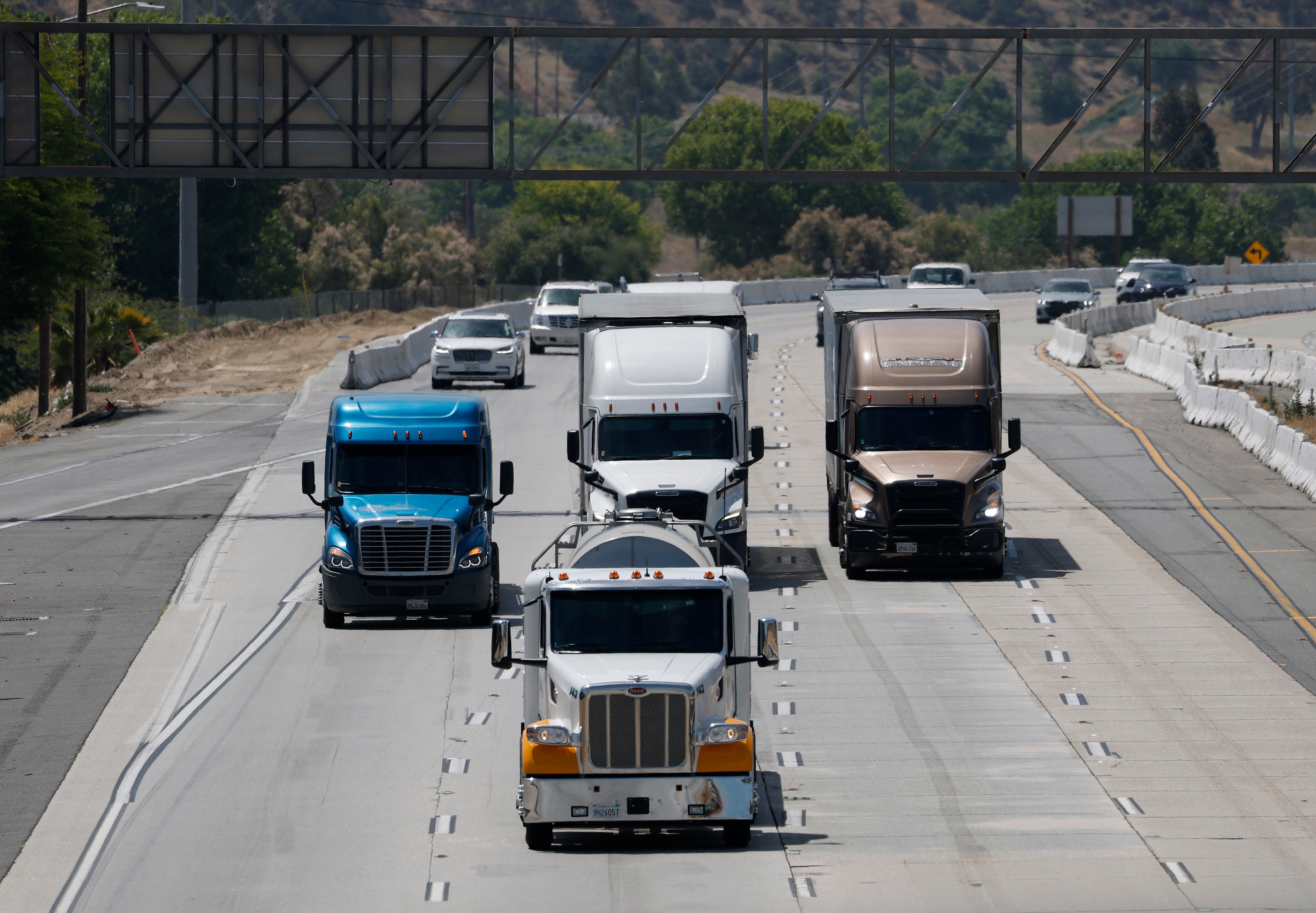 DOJ drops criminal cases against diesel truck emissions workarounds