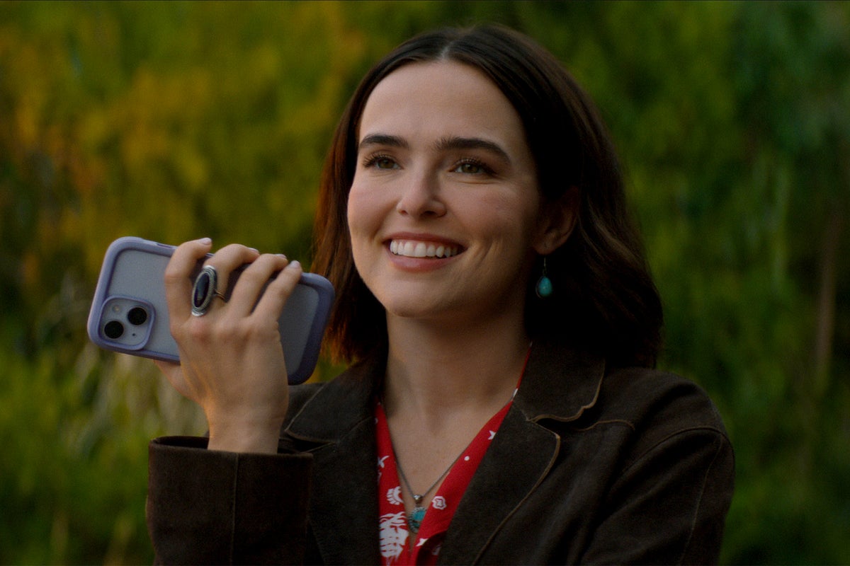Netflix romcom Voicemails to Isabelle tops streaming chart with 91% on Rotten Tomatoes - and viewers can’t stop crying Netflix romcom Voicemails to Isabelle tops streaming chart with 91% on Rotten Tomatoes - and viewers can’t stop crying