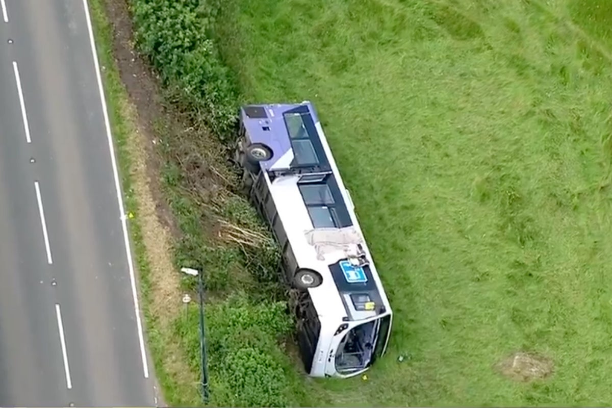 Wales bus crash latest: 19 injured after collision at roundabout in Carmarthenshire – UK Times Wales bus crash latest: 19 injured after collision at roundabout in Carmarthenshire – UK Times