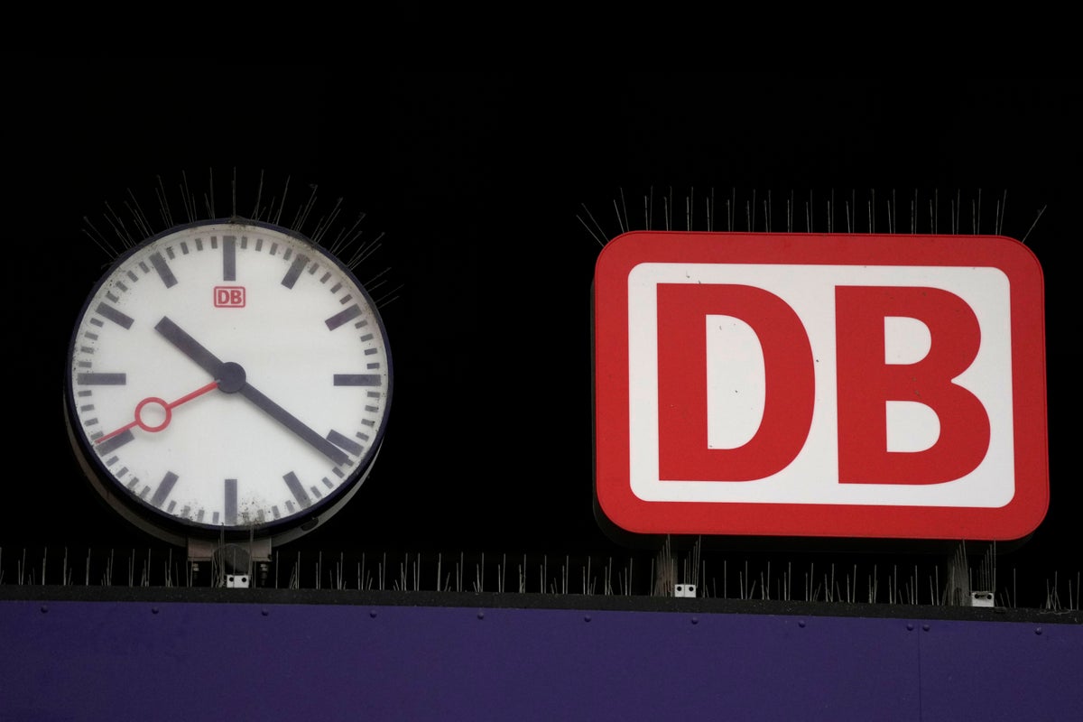 Trains halted across Germany because of communication system problem – UK Times Trains halted across Germany because of communication system problem – UK Times
