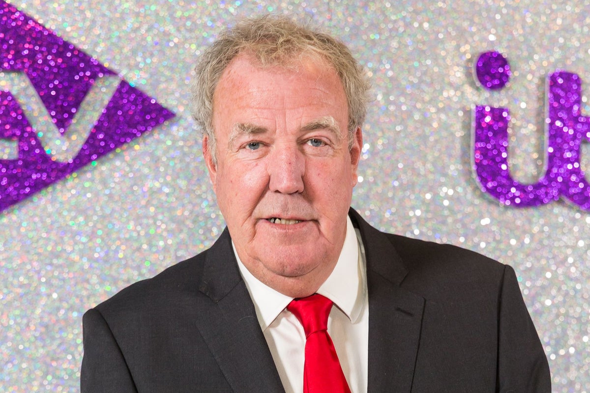 Jeremy Clarkson gives away his World Cup tickets to two England fans