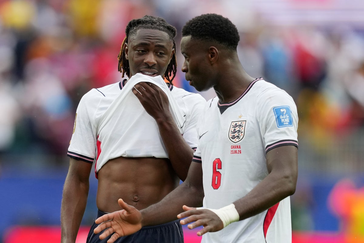 Eberechi Eze insta a sus compañeros de la selección inglesa a "ignorar el ruido" tras el decepcionante empate contra Ghana.