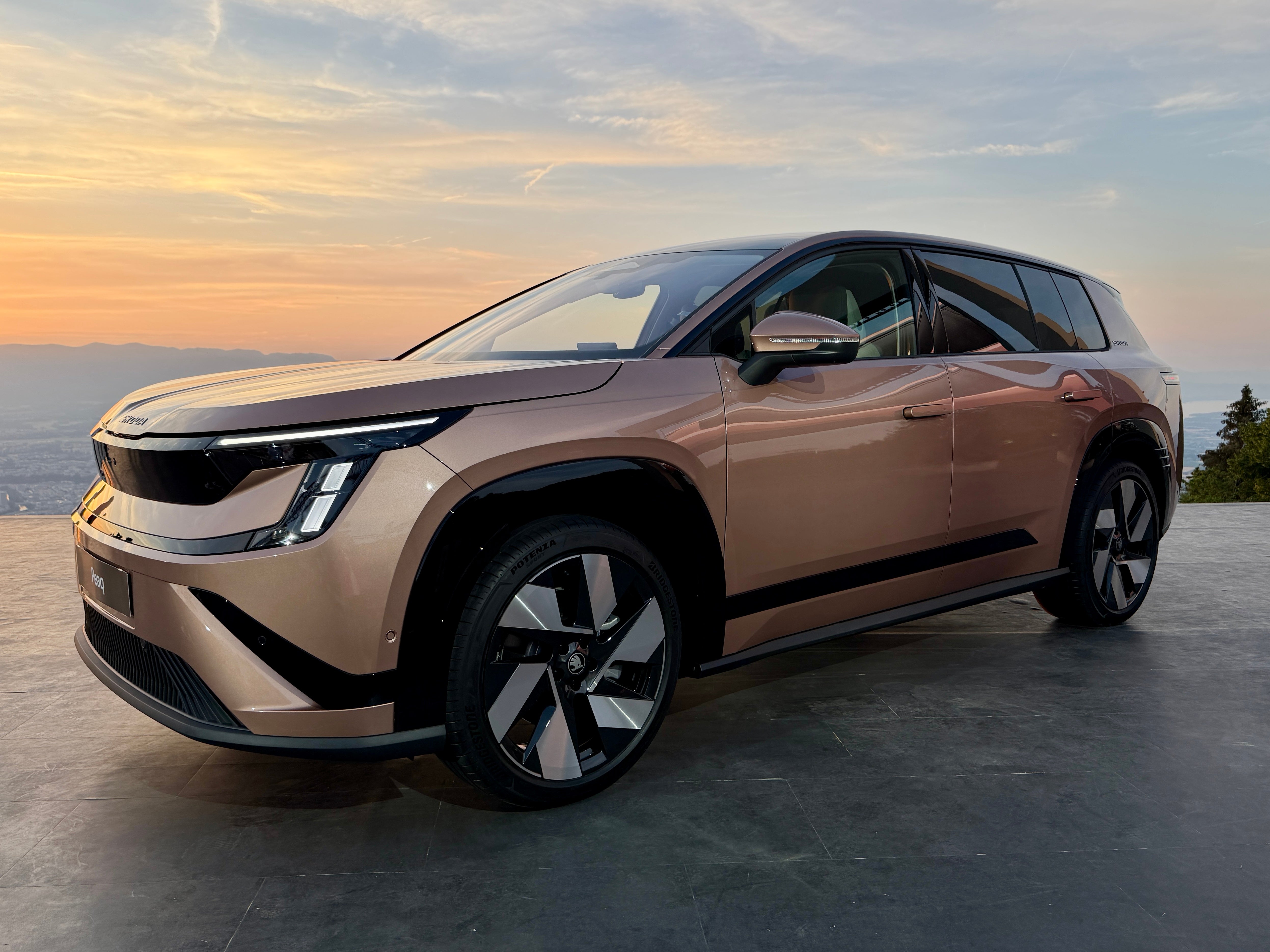The new Škoda Peaq is a proper rival to premium large SUVs like the Volvo EX90