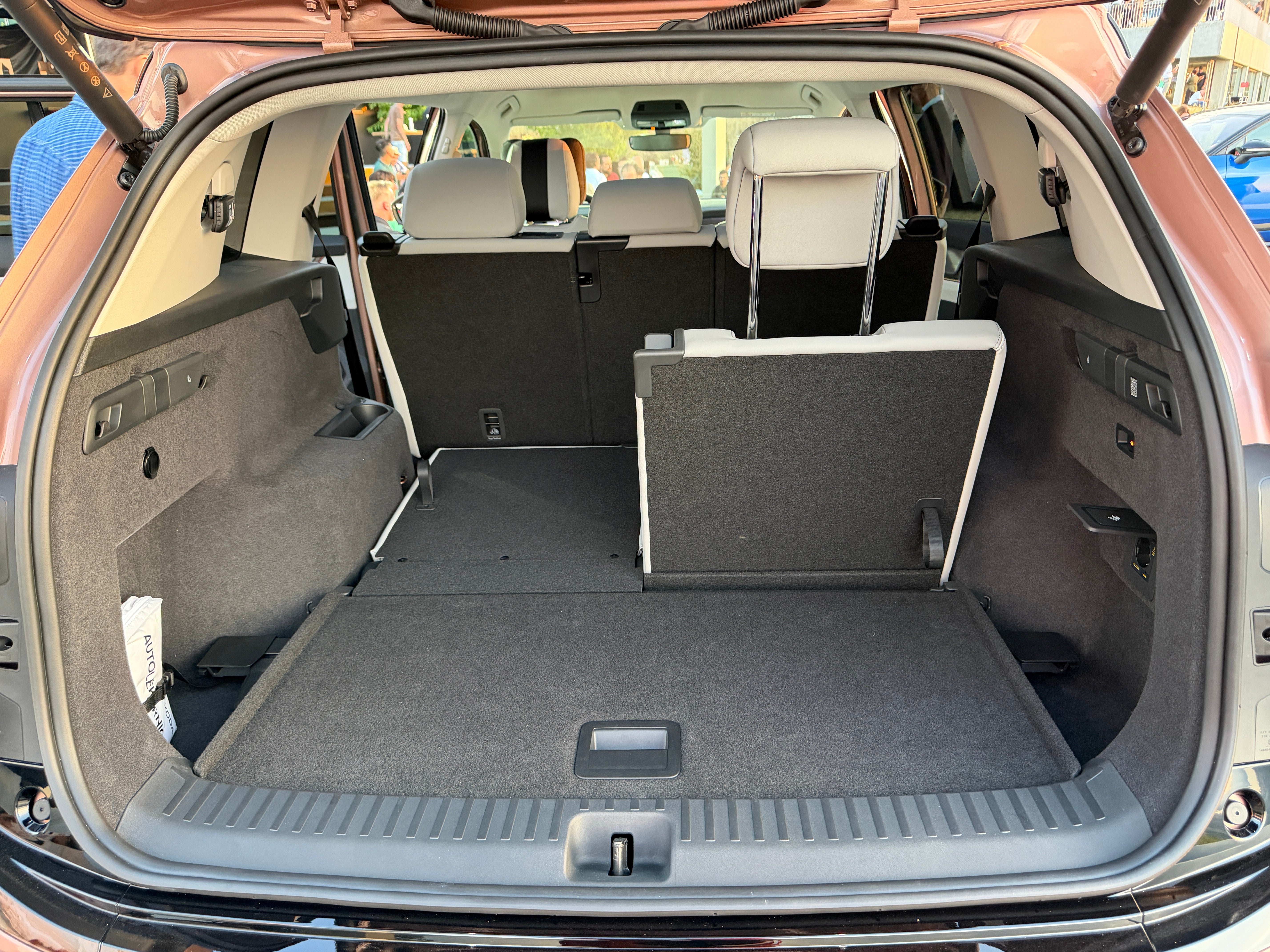 The Škoda Peaq gets a boot with 299 litres, 890 litres, or 2,075 litres with seven, five or two seats in place (Steve Fowler)