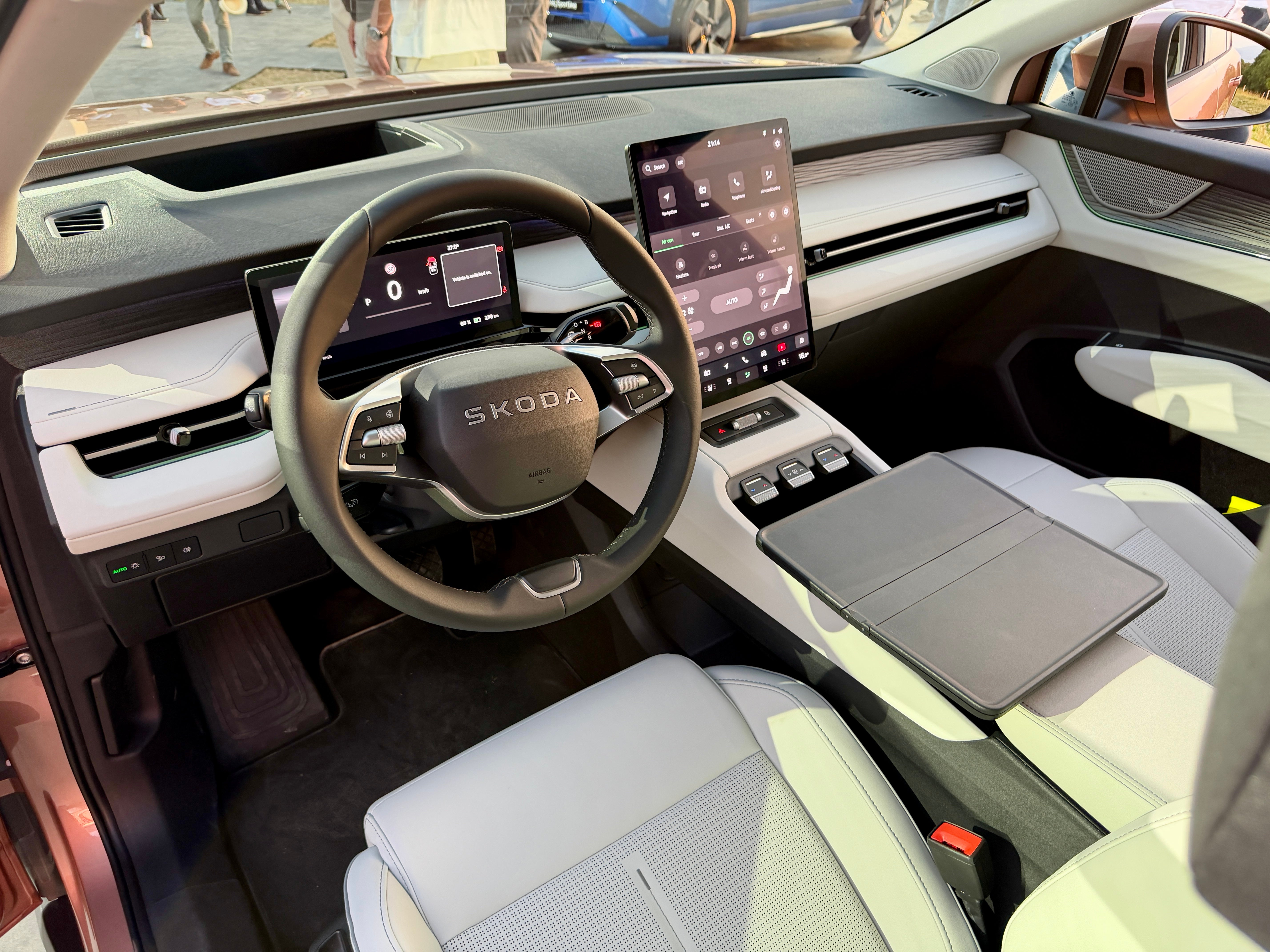 The new Škoda Peaq gets plenty of traditional Škoda 'simply clever' features including a fold-out table (Steve Fowler)