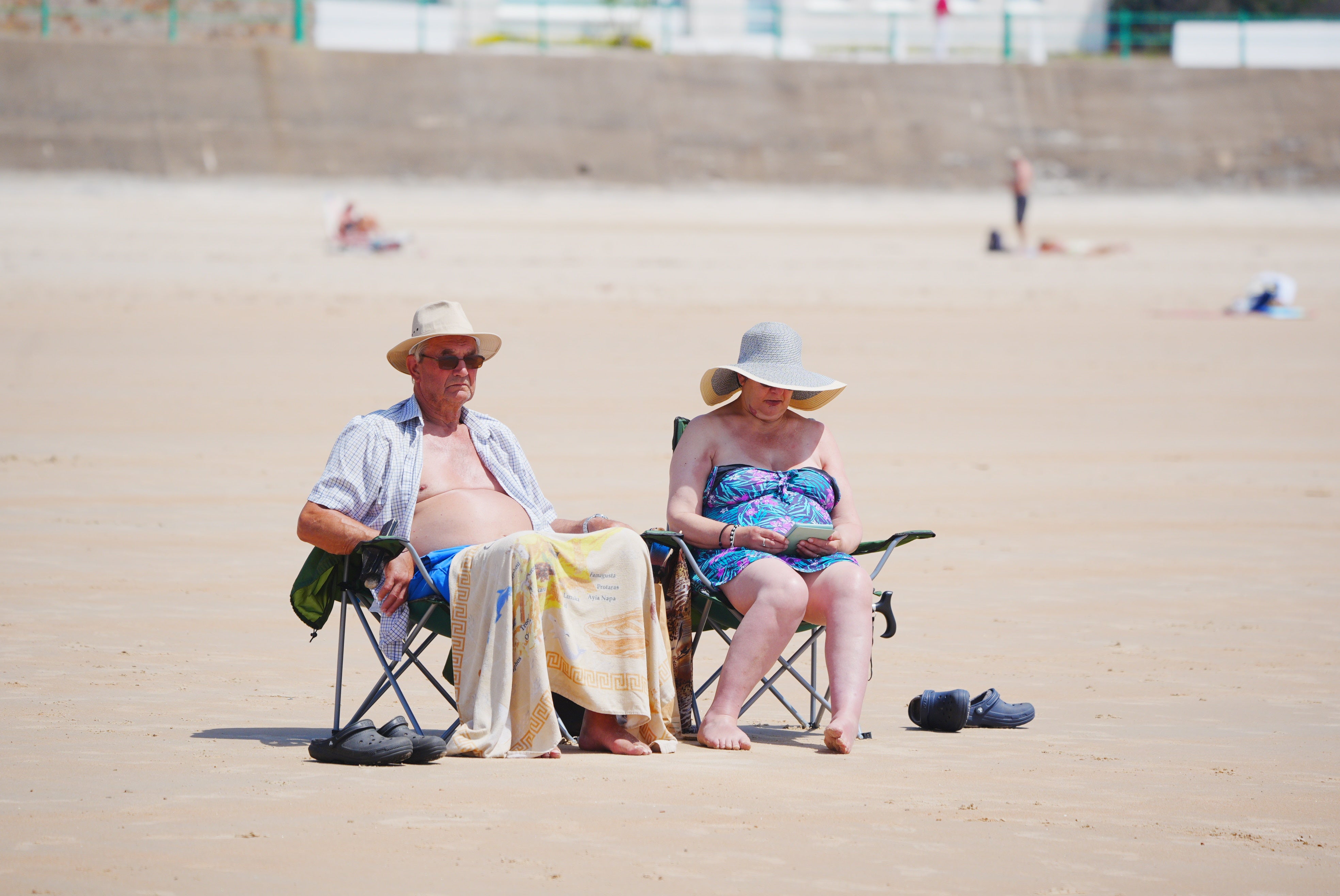 UK heatwave breaks 50-year temperature record for June