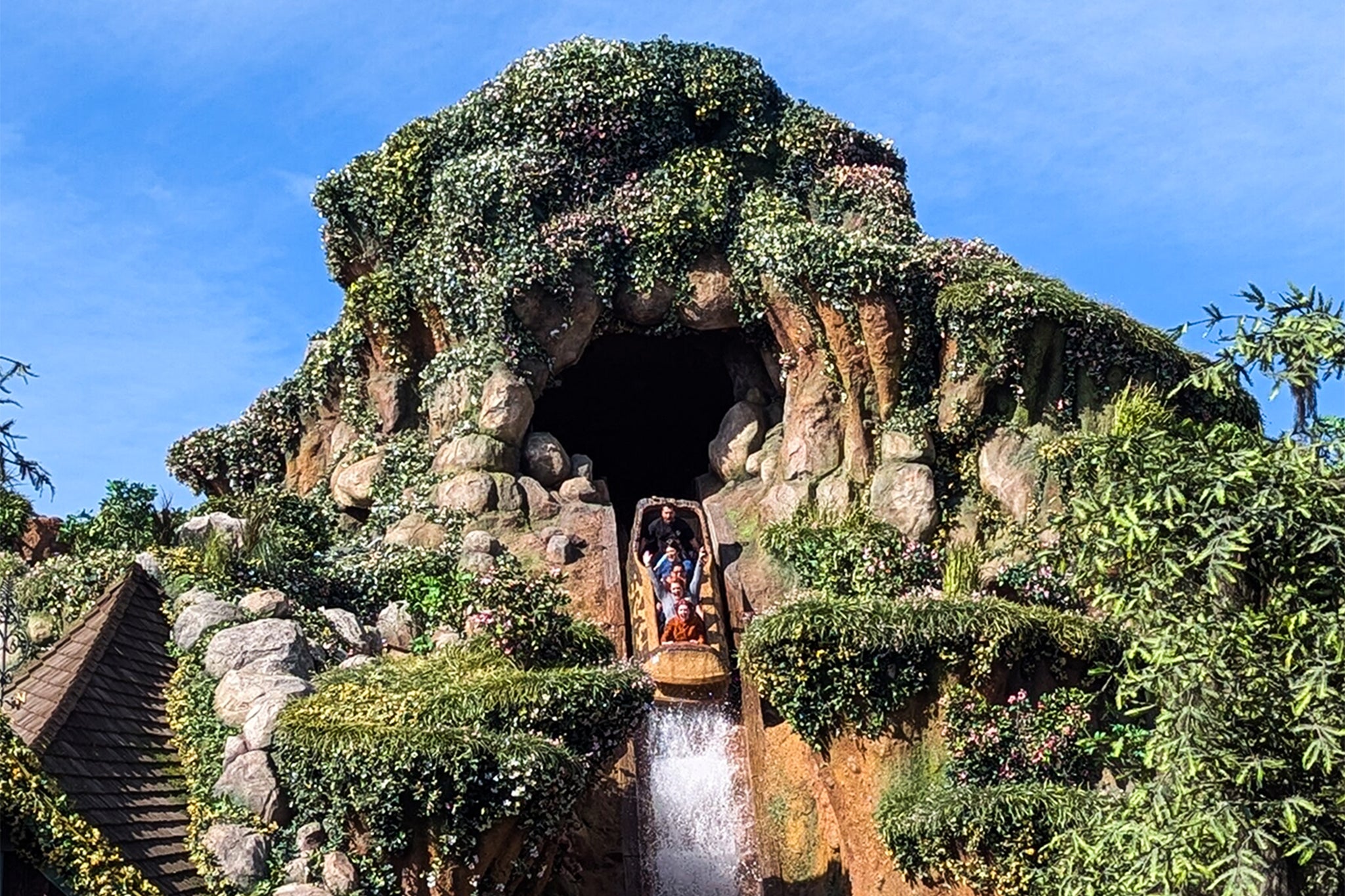 A teenage boy reportedly climbed out of a ride vehicle on Disneyland’s Tiana’s Bayou Adventure ride and fell down the 50-foot waterfall drop (Wiki Commons)