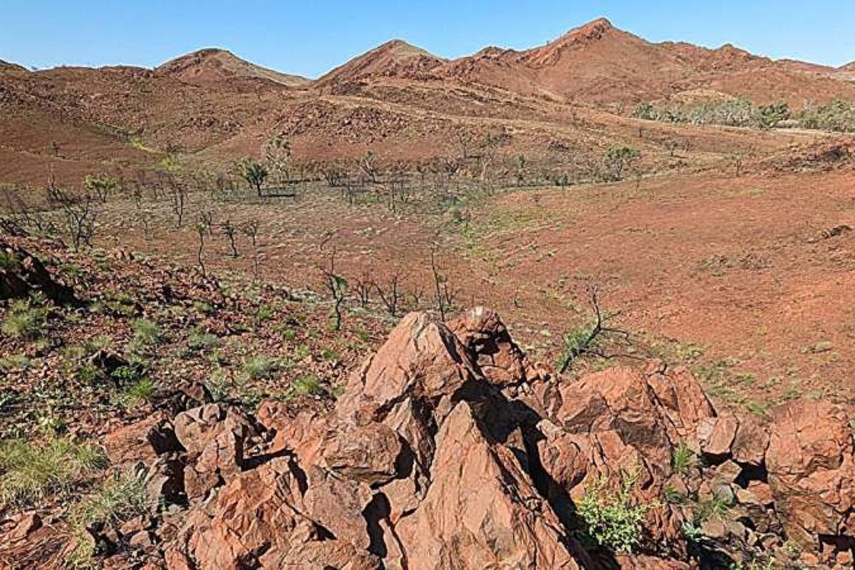 A cratera de impacto de asteróide mais antiga da Terra pode ter acabado de ser descoberta A cratera de impacto de asteróide mais antiga da Terra pode ter acabado de ser descoberta