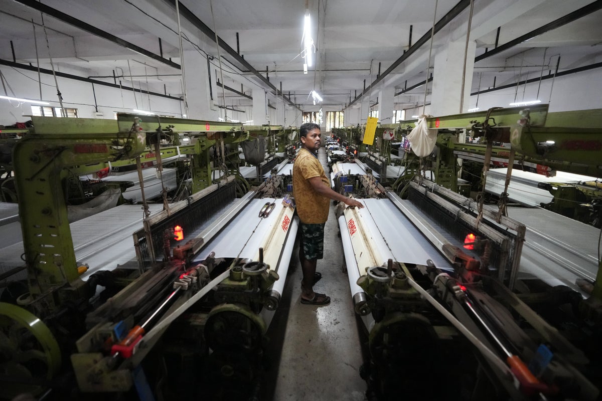 How one Indian textile worker copes with extreme heat in factory work and cramped living quarters – UK Times