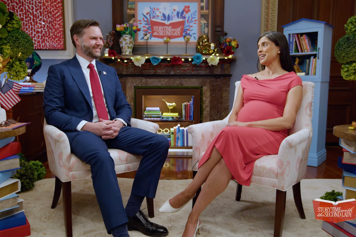 'Good to see you' JD Vance's awkward knee-tap for wife goes viral