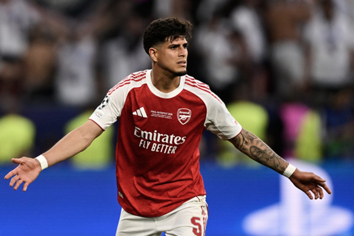 Arsenal sign Piero Hincapie in £34.5m permanent deal after successful loan spell