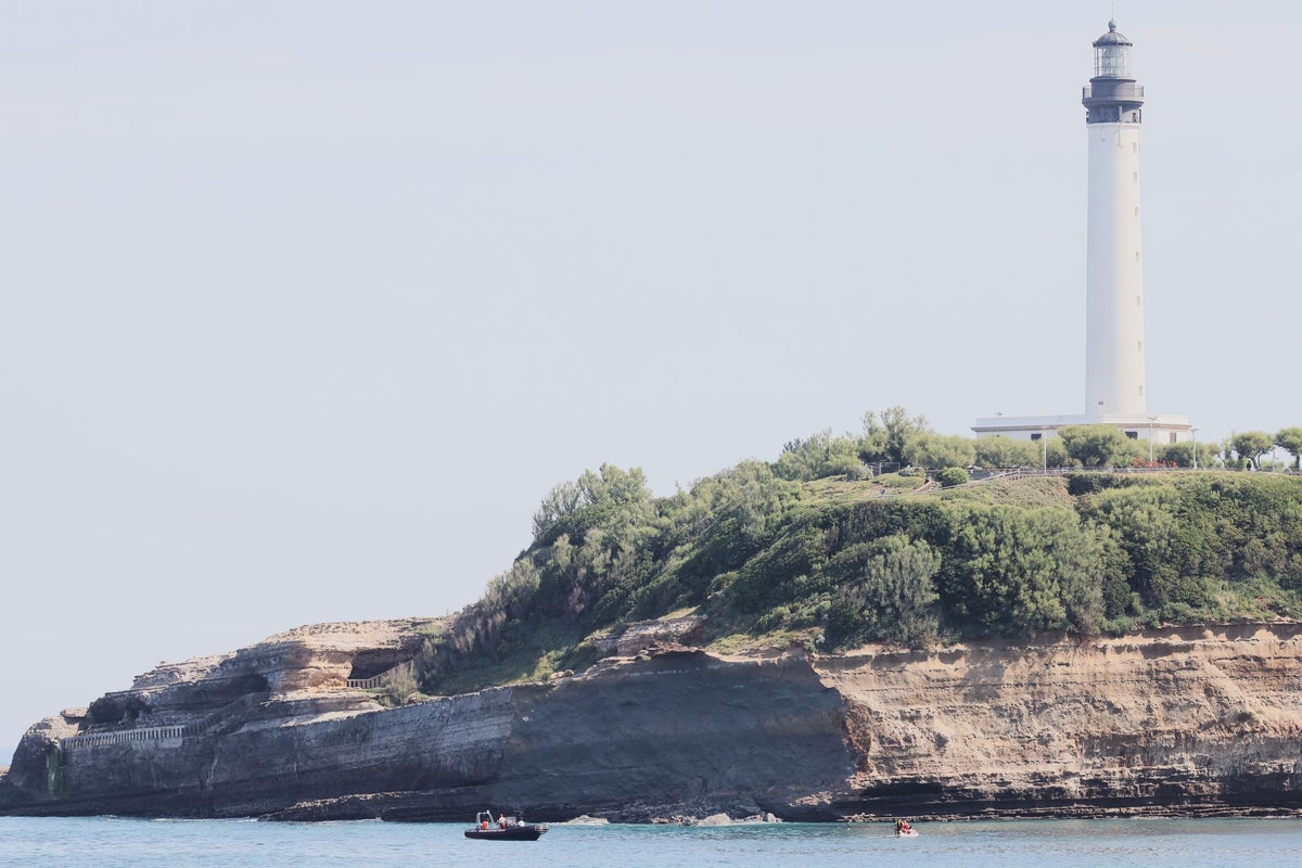 Diver killed as cliff collapses near Biarritz lighthouse in French resort town