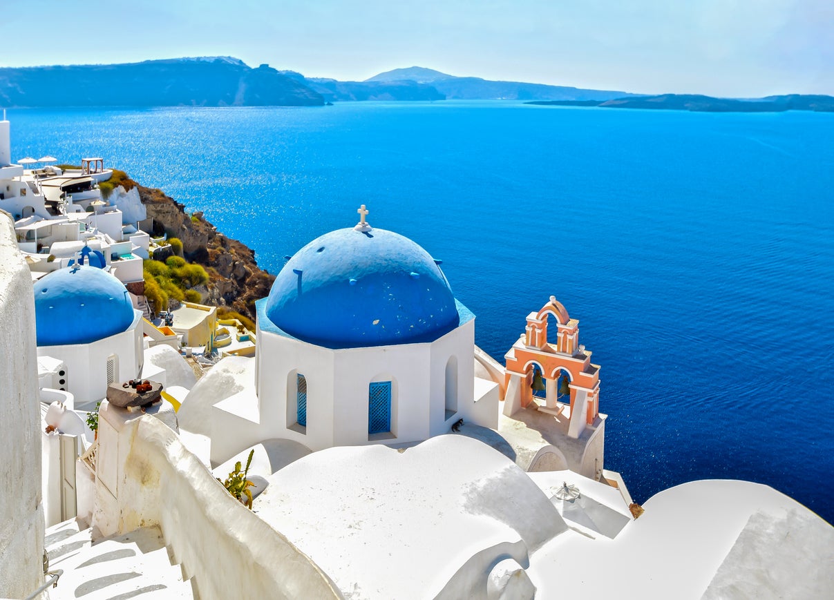 This Greek Islands & Turkish Coastlines voyage carries only 100 passengers