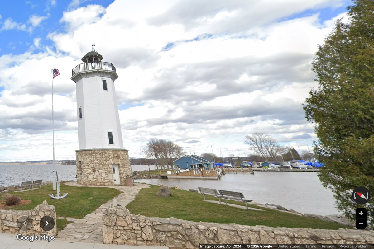 Lakeside midwestern city offering $9,500 for families to move and start a life there