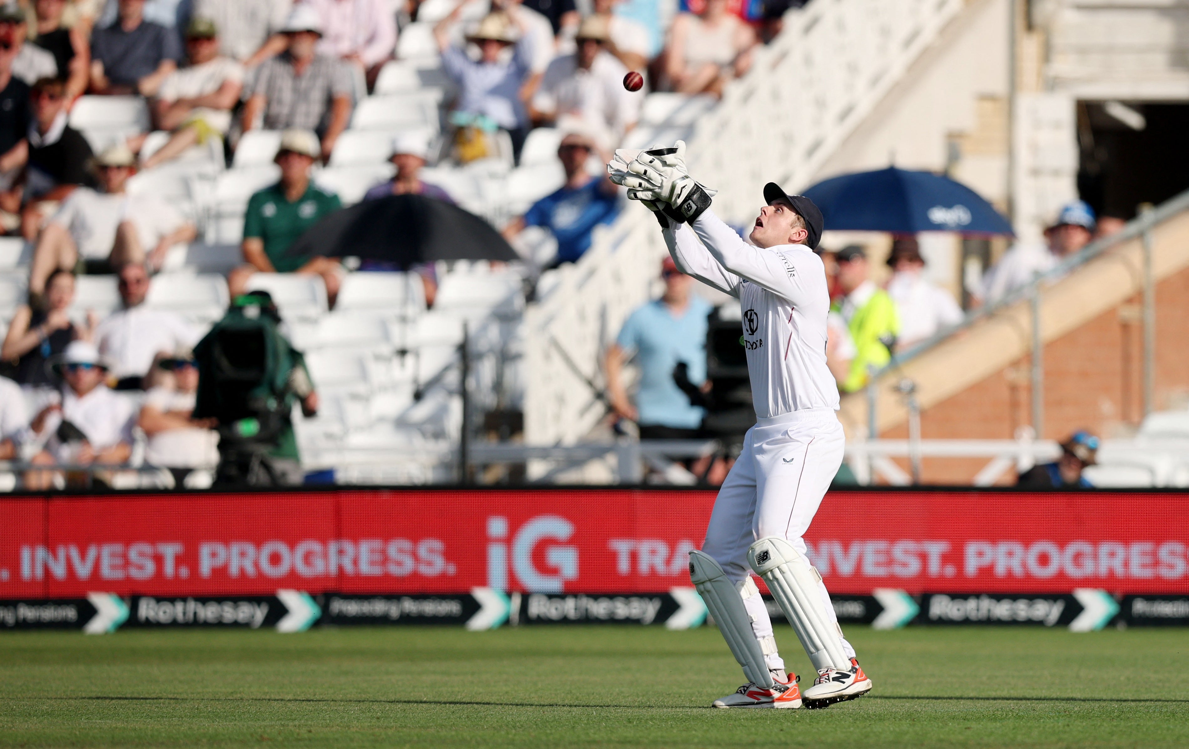 Jamie Smith shelled a great chance but did catch Rachin Ravindra late on