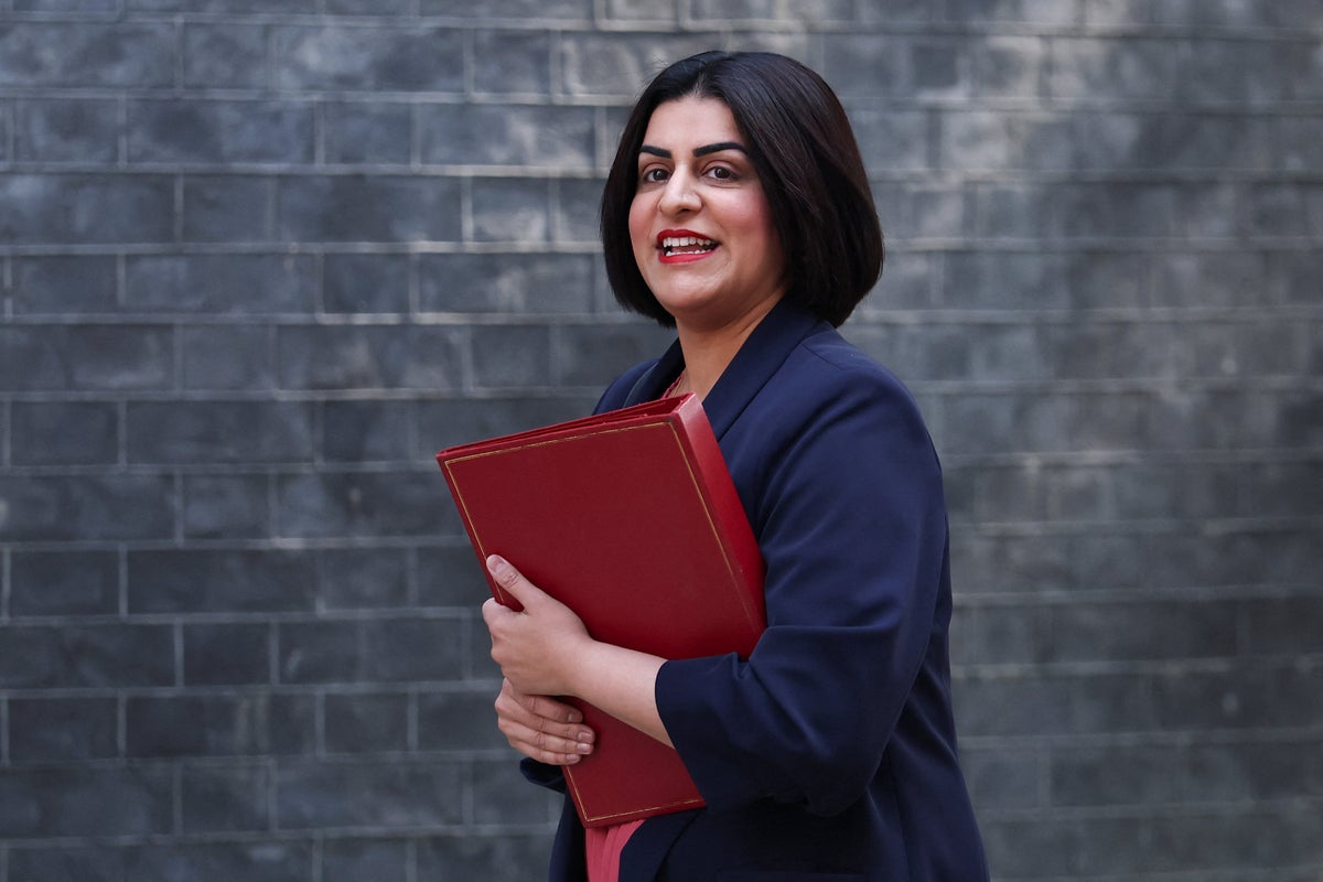 Asylum seekers to be billed £10,000 to cover own support once they start earning money