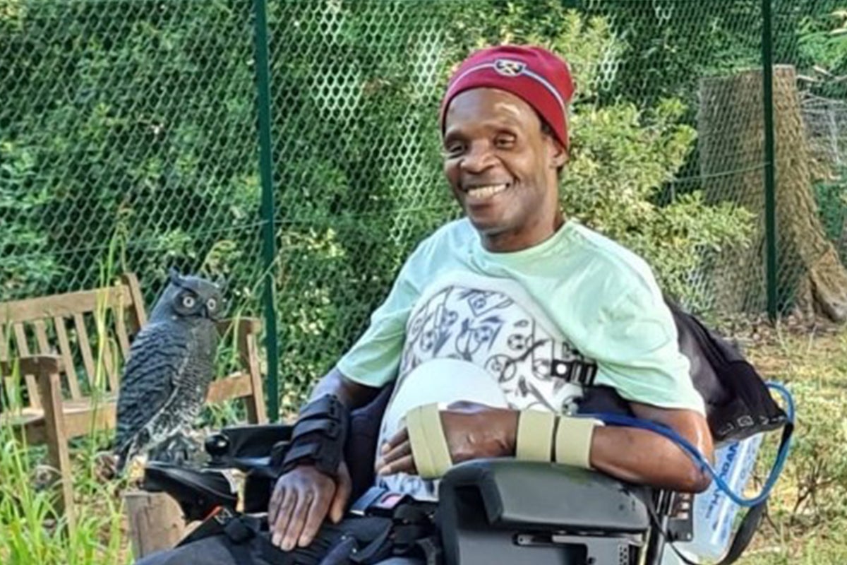 Man left paralysed after being tasered by police sues Met for £10 million