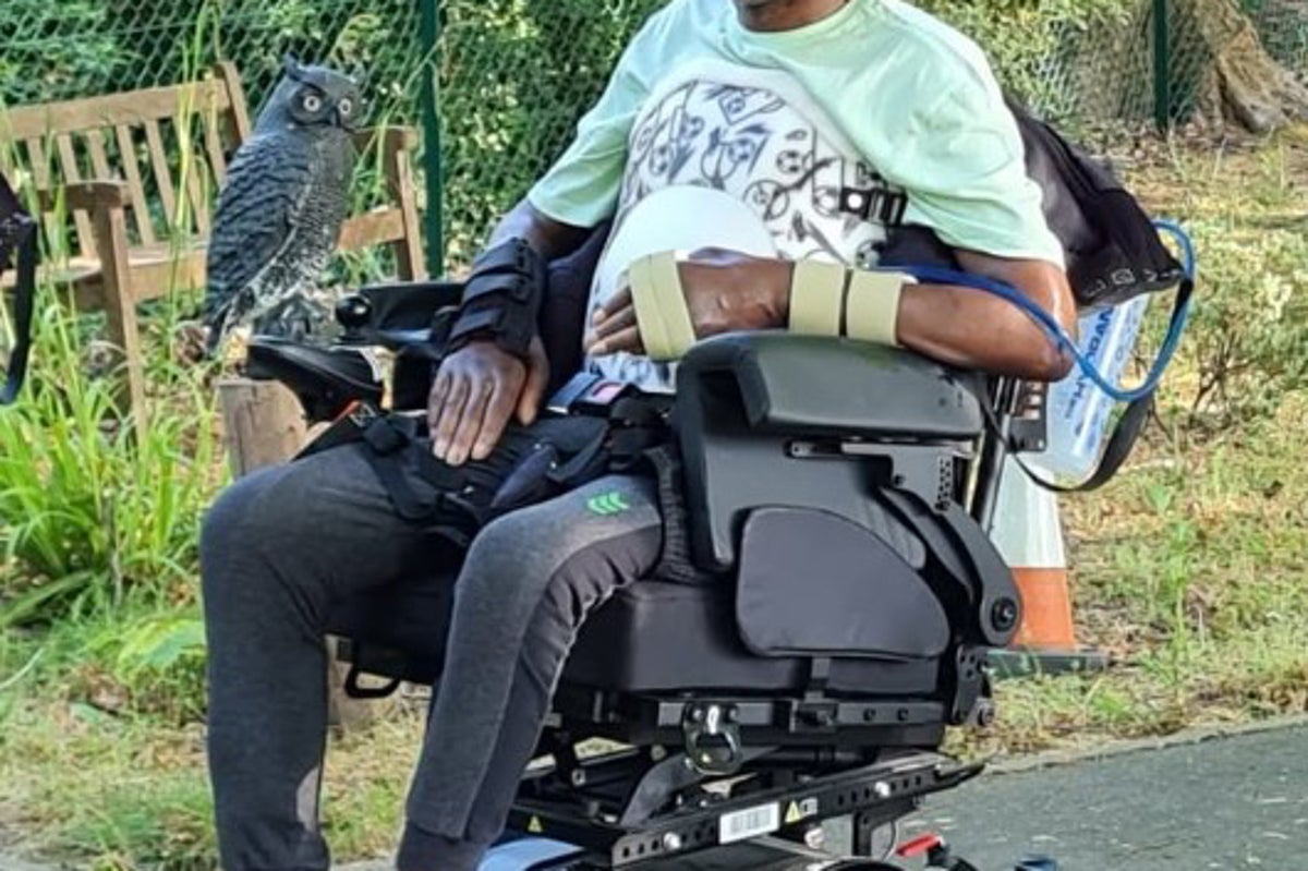 Man left paralysed after being tasered by police sues Met for £10 million