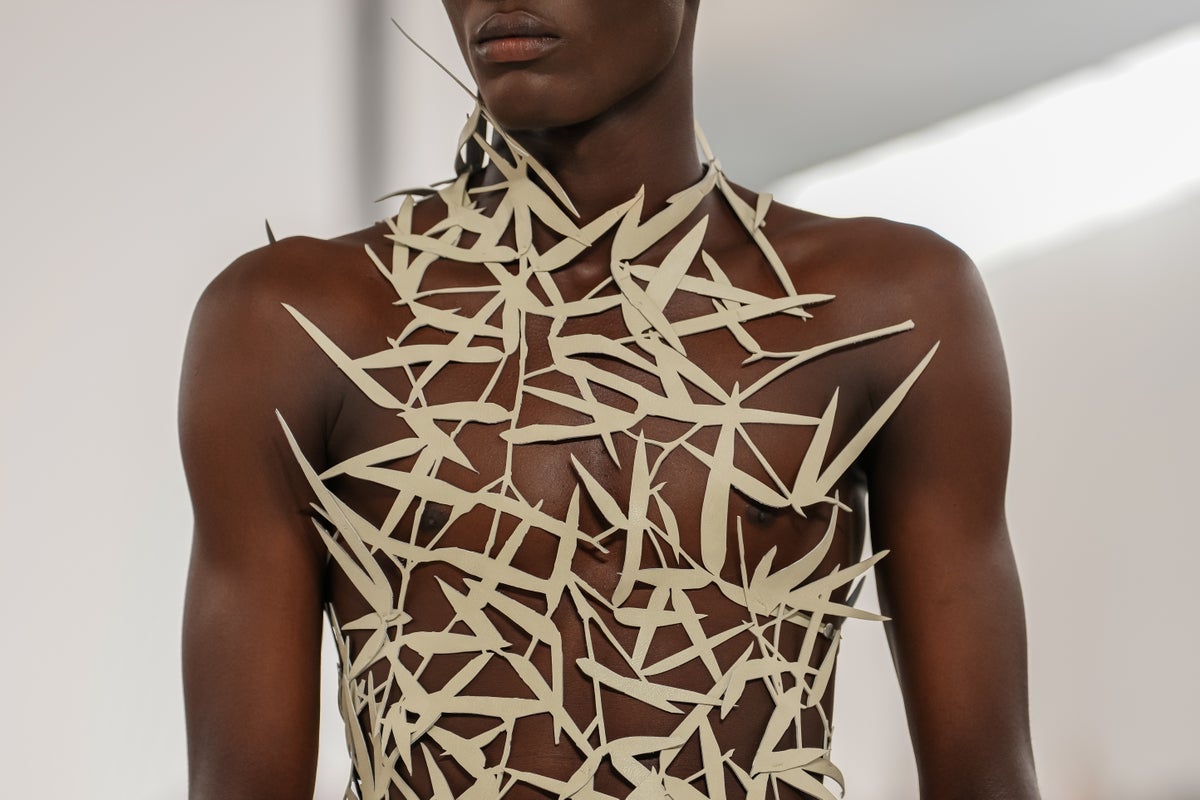 Paris Men’s Fashion Week spotlights mainstream gender-mixed menswear shows