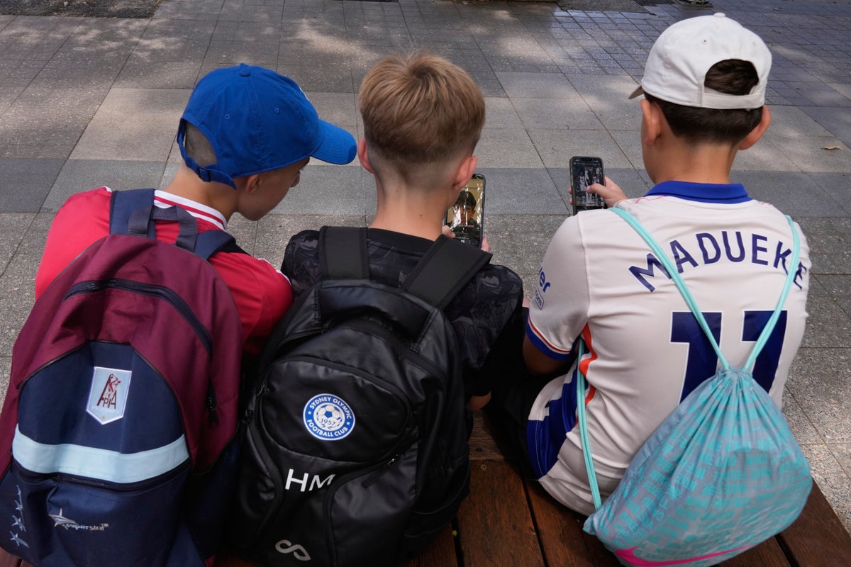 Australia Plans to Strengthen Under-16 Social Media Ban