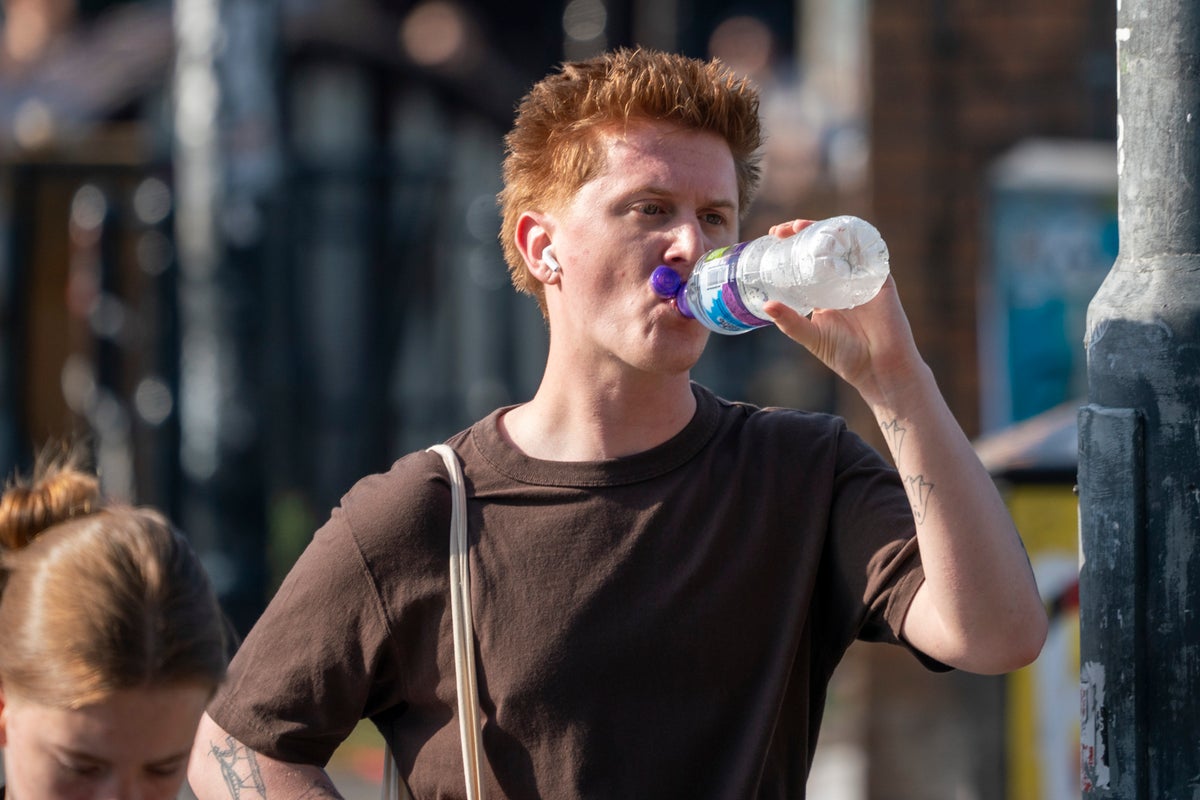 UK heatwave latest: Thunderstorm threat after June temperature record broken three days in a row – UK Times UK heatwave latest: Thunderstorm threat after June temperature record broken three days in a row – UK Times